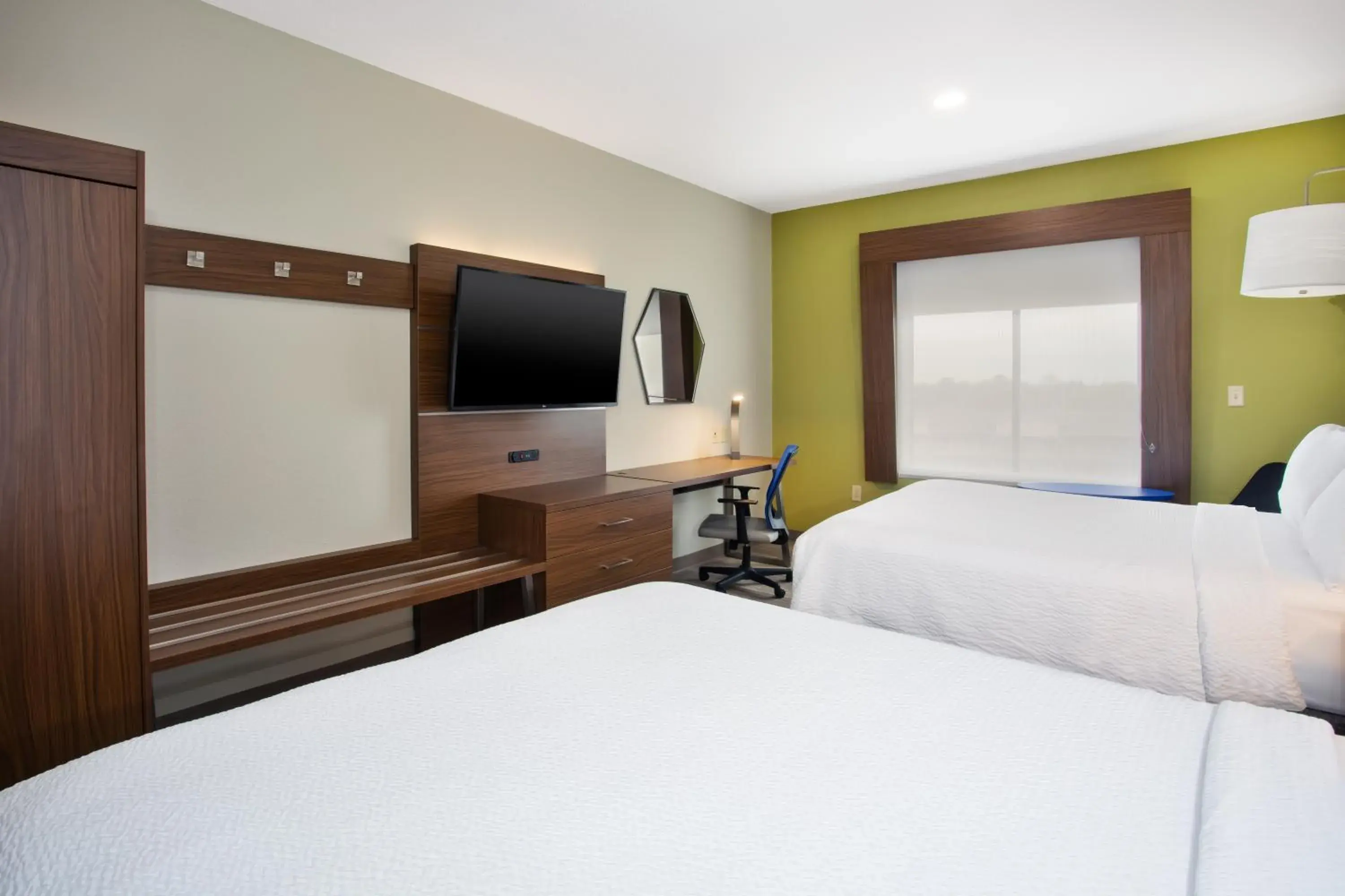 Standard Room with Two Queen Beds in Holiday Inn Express Sedona - Oak Creek by IHG Standard Room with Two Queen Beds in Holiday Inn Express Sedona - Oak Creek by IHG