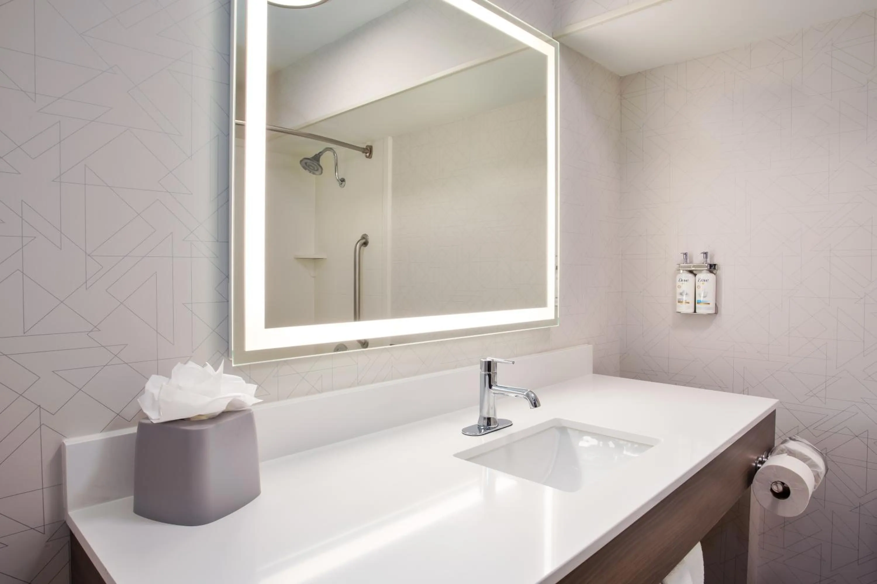 Bathroom in Holiday Inn Express Sedona - Oak Creek by IHG