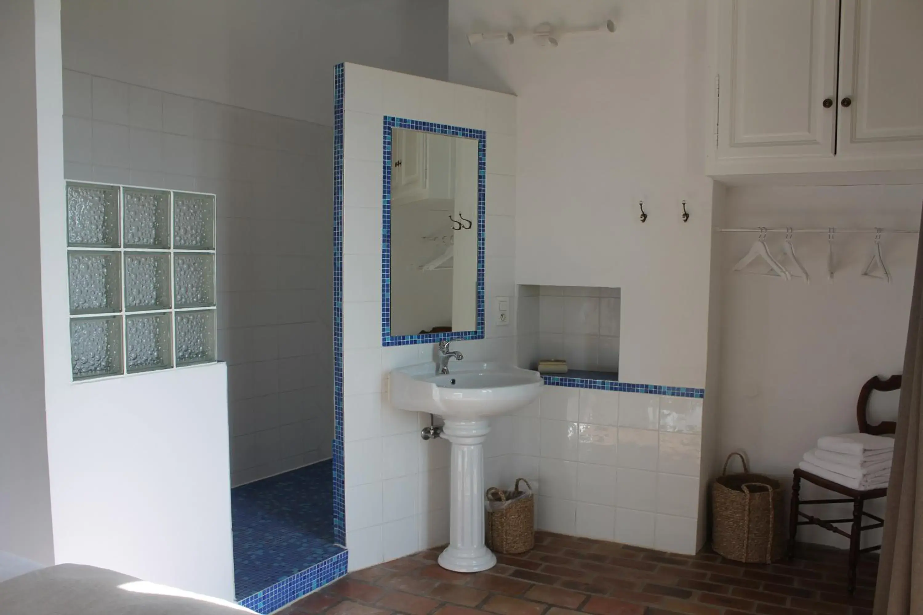 Double Room in LA DEMEURE Bed and Breakfast Double Room in LA DEMEURE Bed and Breakfast