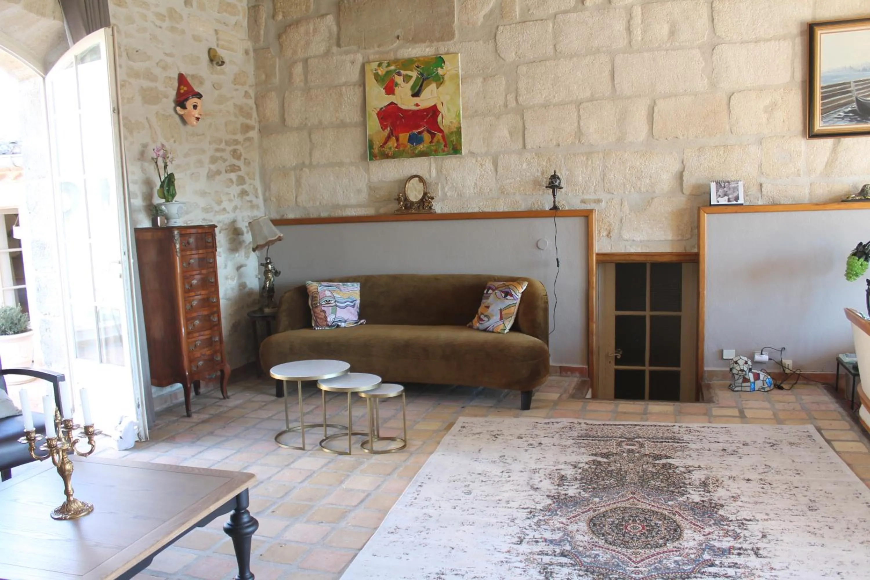 Living room in LA DEMEURE Bed and Breakfast