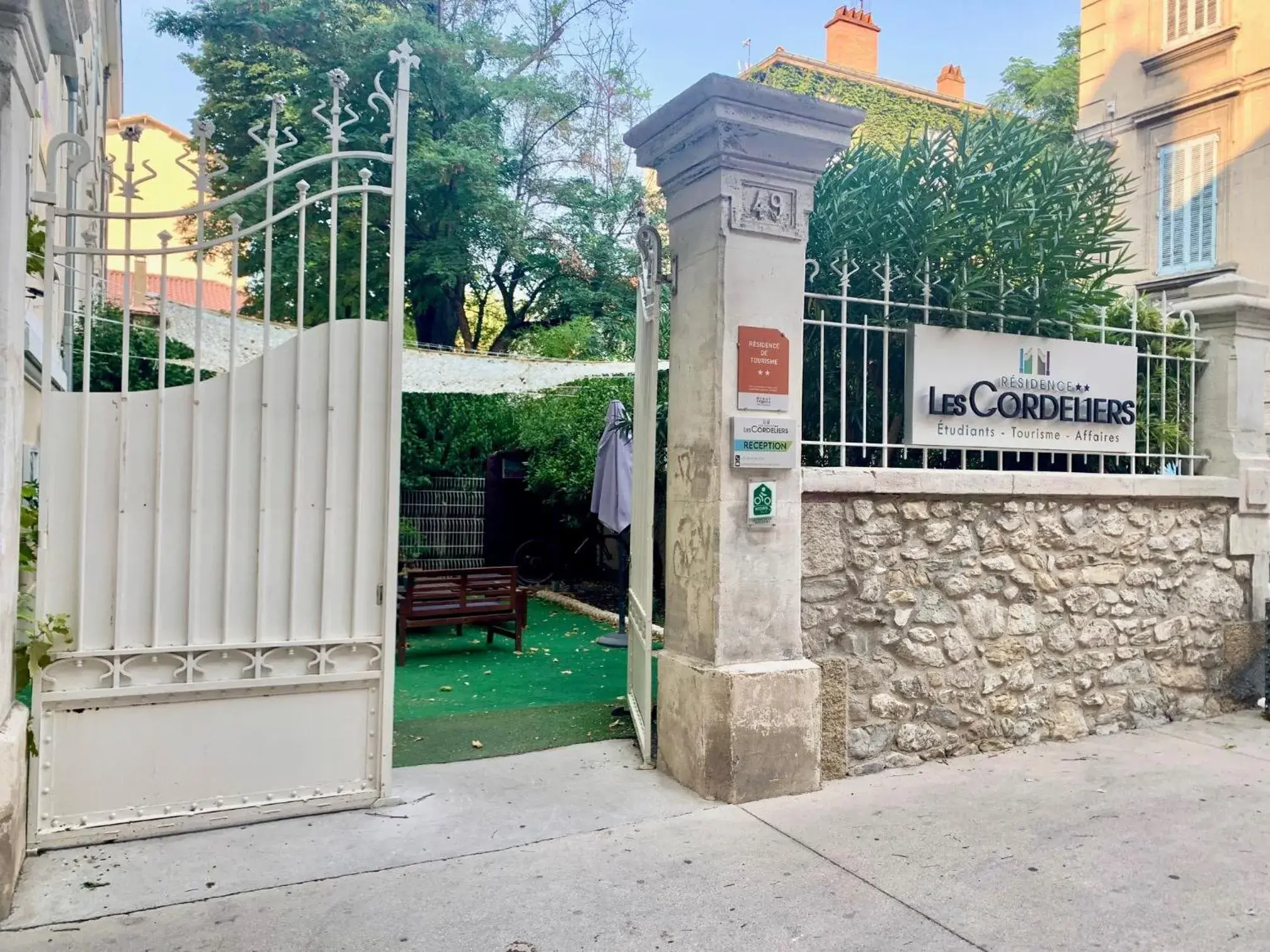 Property building in Résidence Les Cordeliers Property building in Résidence Les Cordeliers