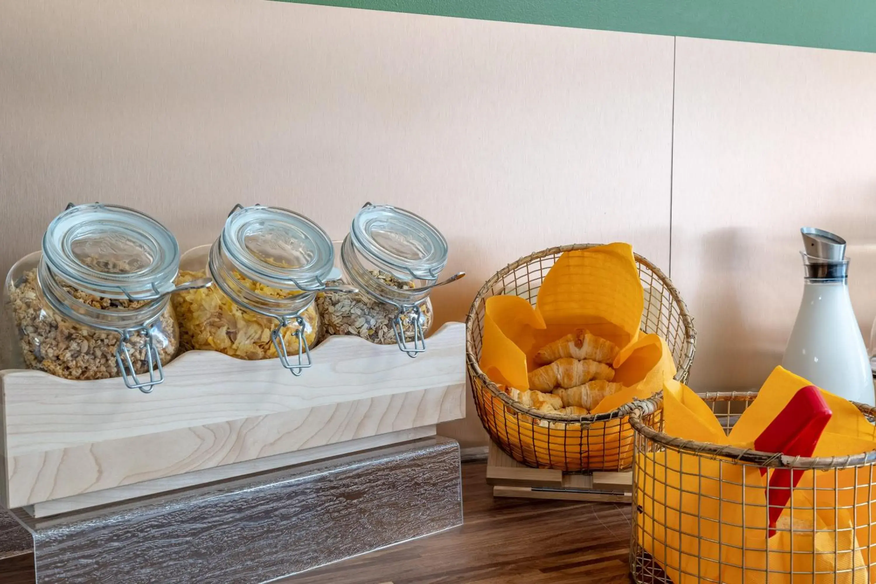 Buffet breakfast in Résidence Les Cordeliers Buffet breakfast in Résidence Les Cordeliers