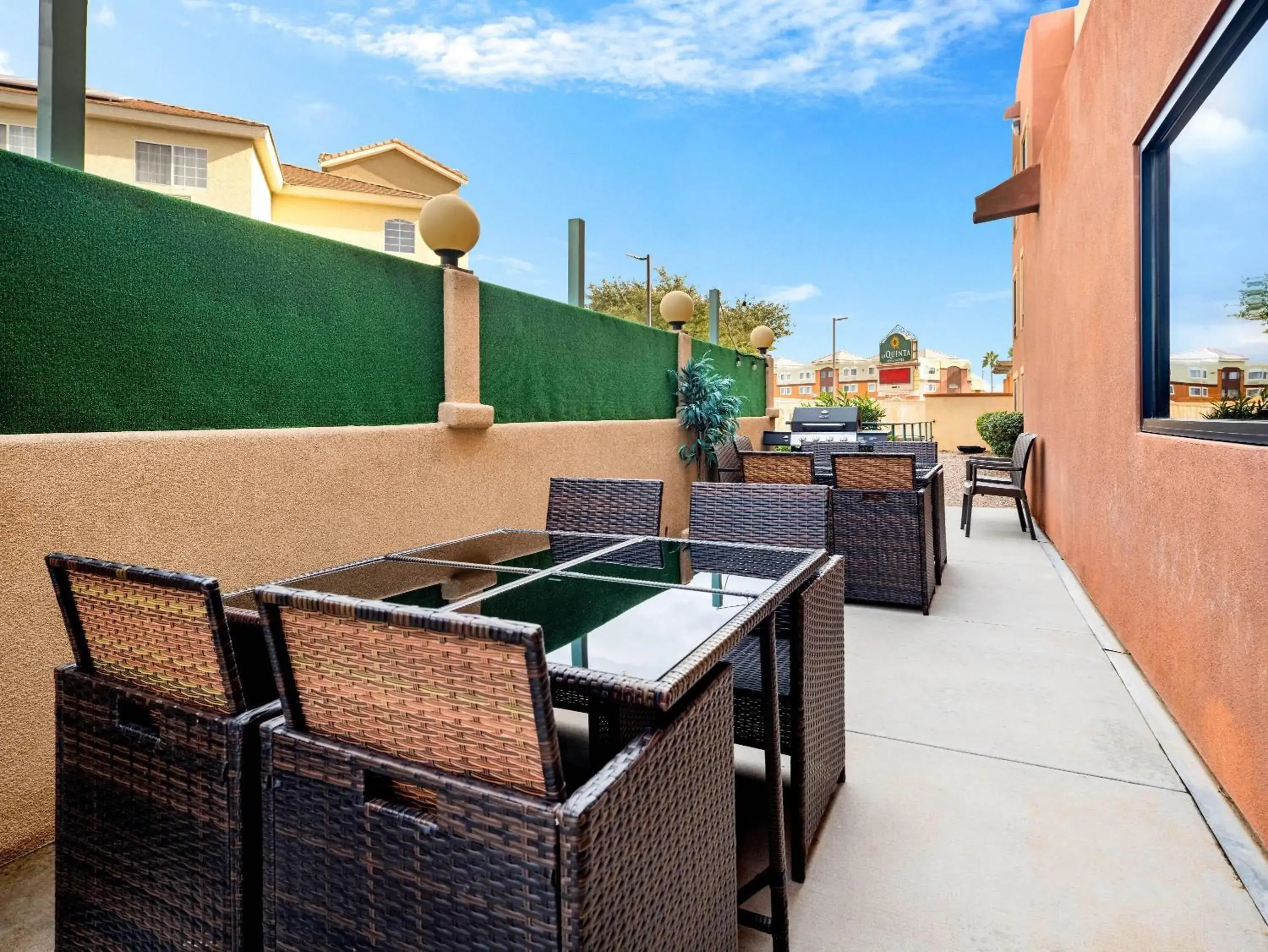 Inner courtyard view in La Quinta by Wyndham NW Tucson Marana Inner courtyard view in La Quinta by Wyndham NW Tucson Marana