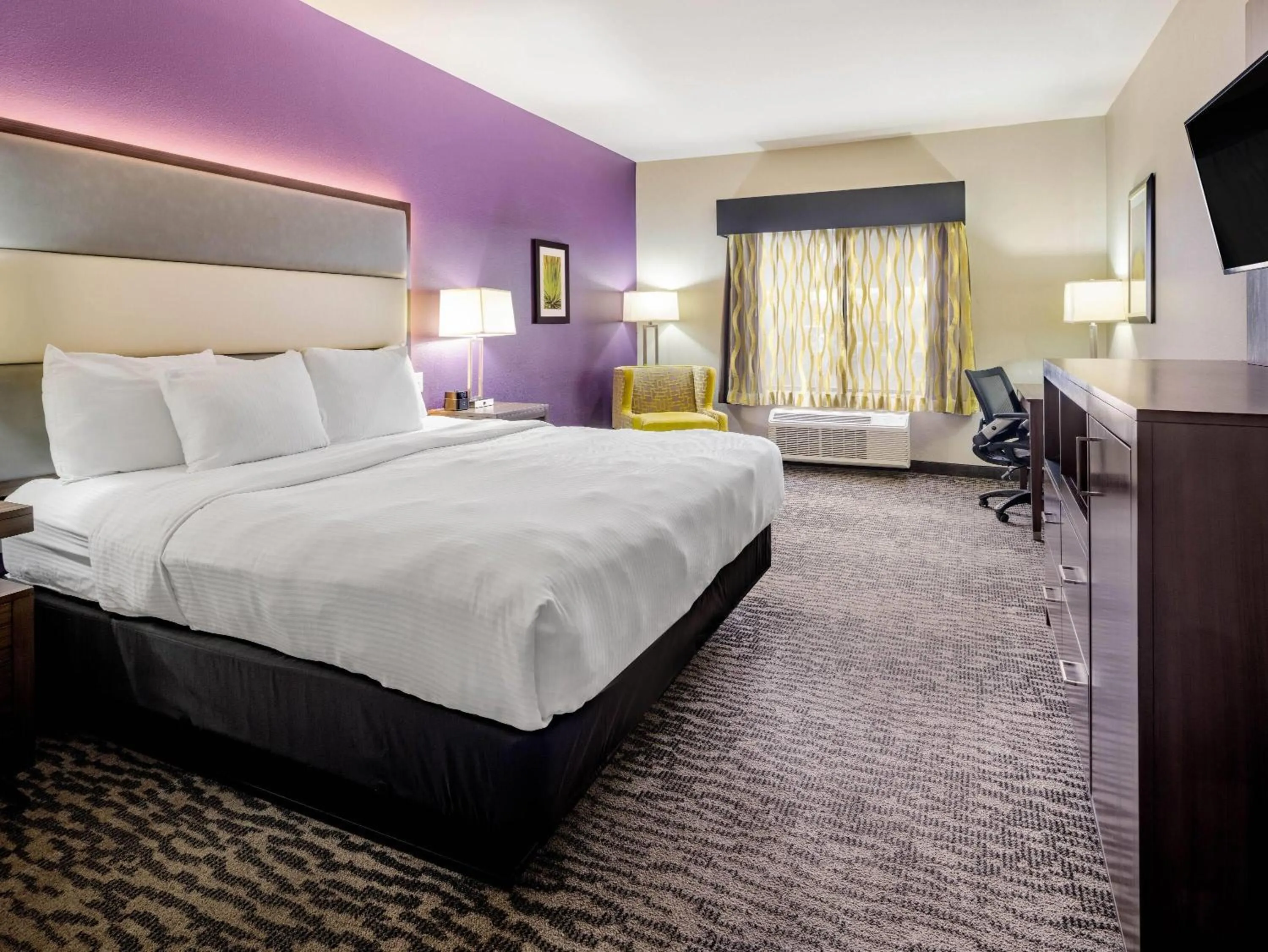 Photo of the whole room, Bed in La Quinta by Wyndham NW Tucson Marana