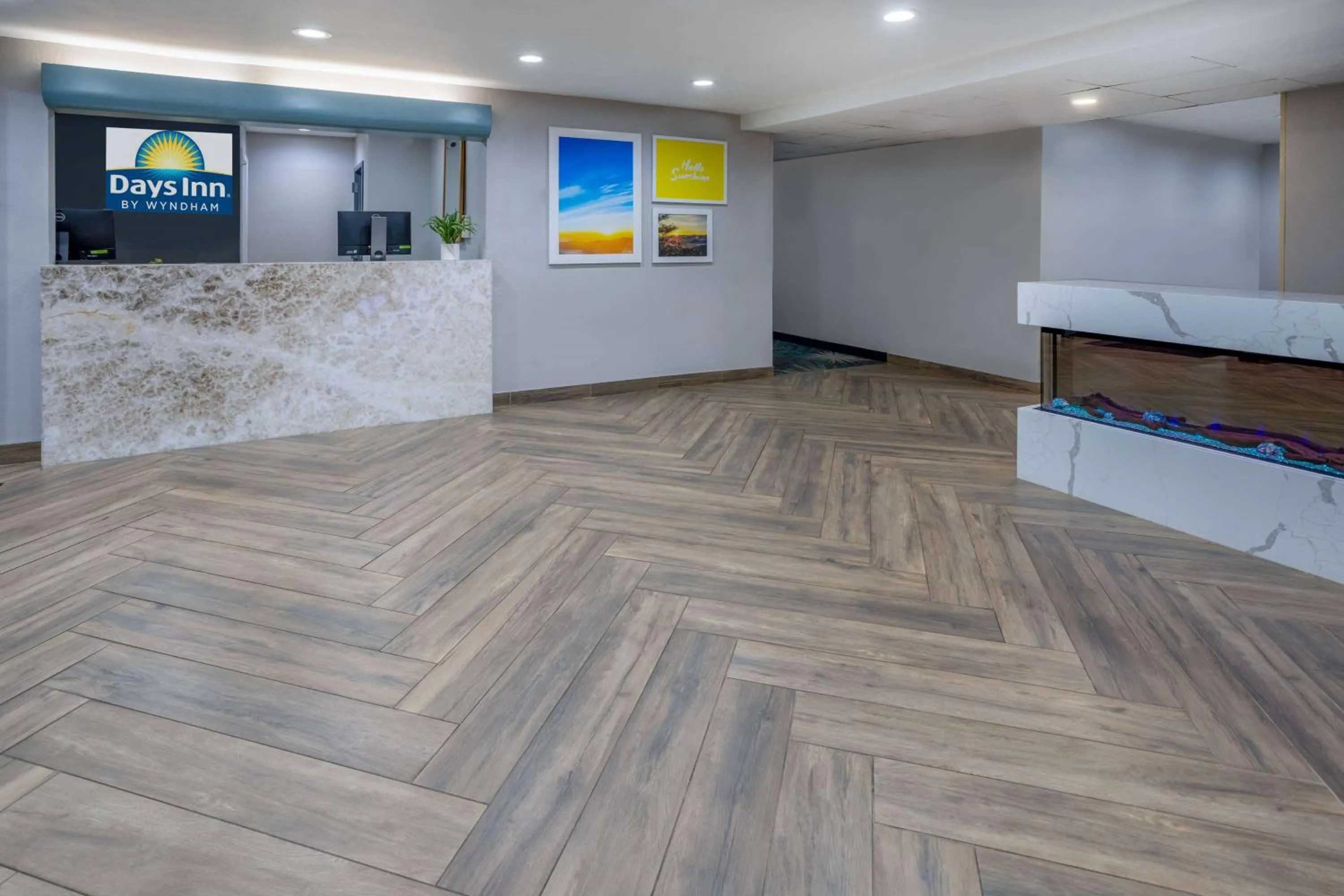 Lobby or reception in Days Inn by Wyndham Pleasant Prairie Kenosha