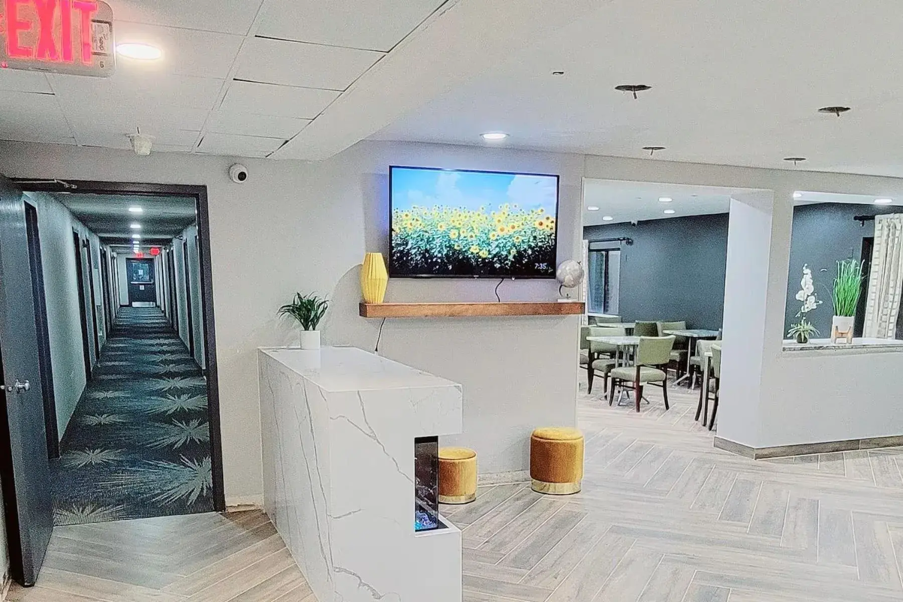 Lobby or reception in Days Inn by Wyndham Pleasant Prairie Kenosha Lobby or reception in Days Inn by Wyndham Pleasant Prairie Kenosha