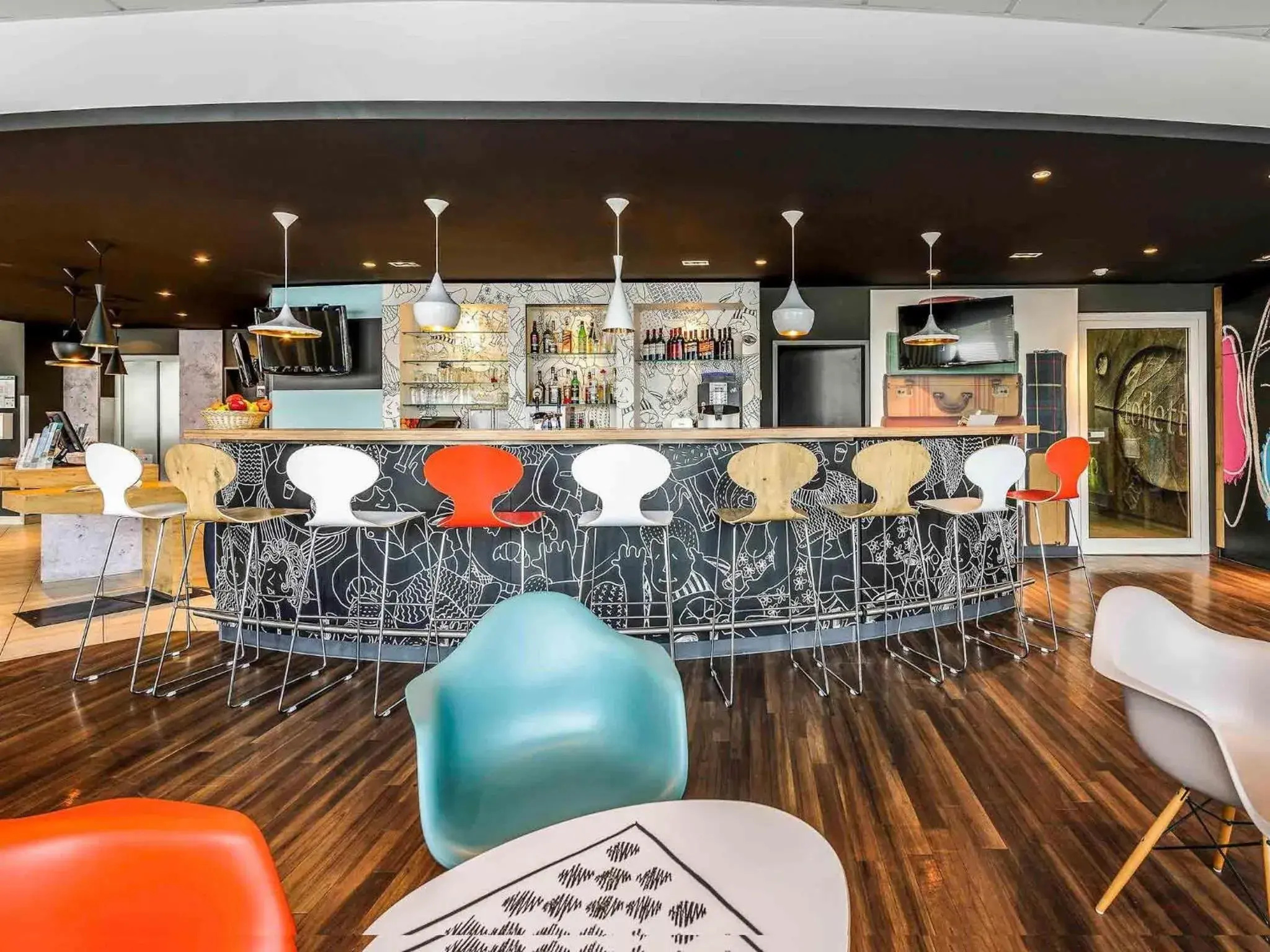 Lounge or bar in ibis Hotel Würzburg City Lounge or bar in ibis Hotel Würzburg City