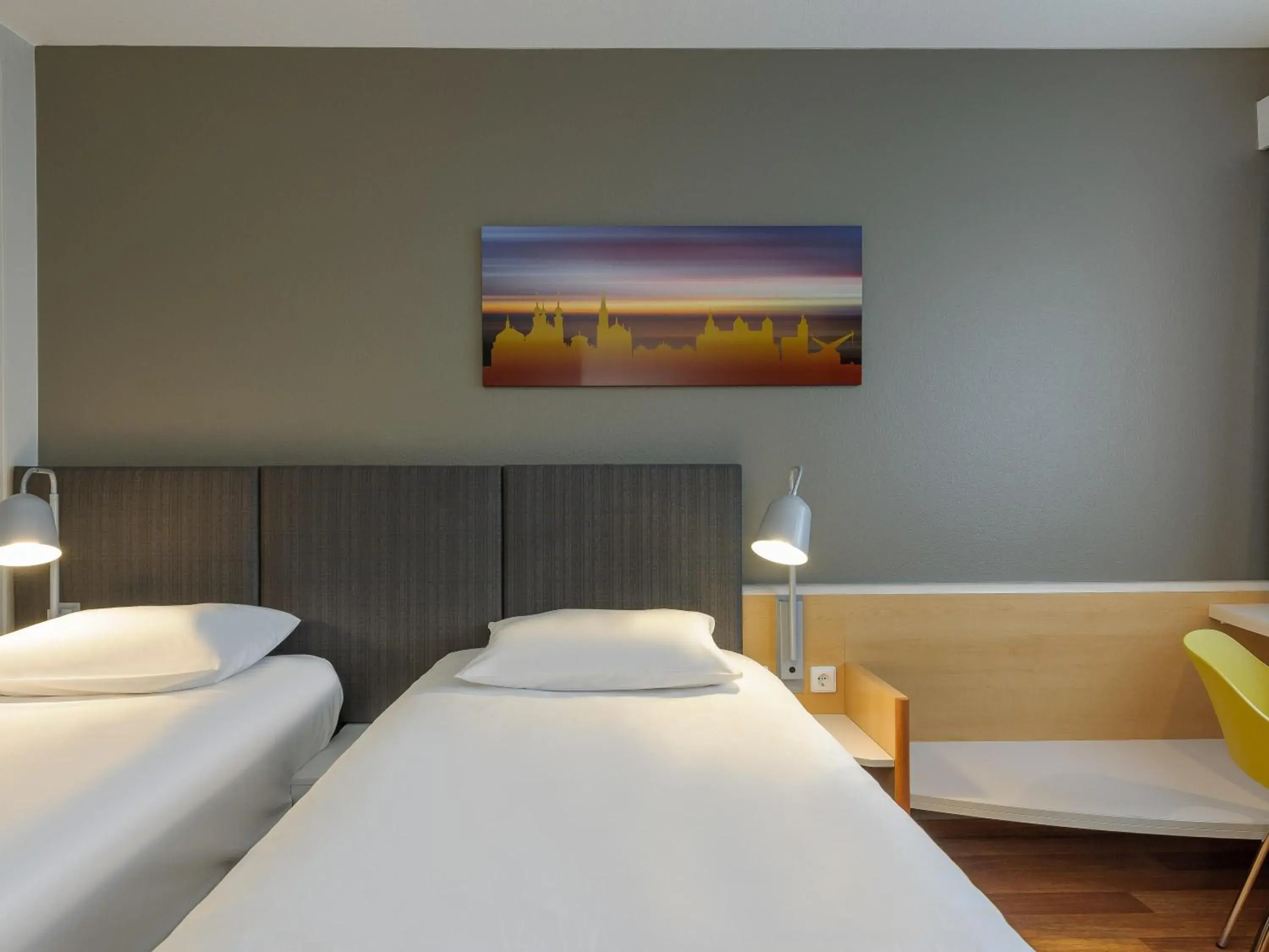 Bedroom, Bed in ibis Hotel Würzburg City Bedroom, Bed in ibis Hotel Würzburg City