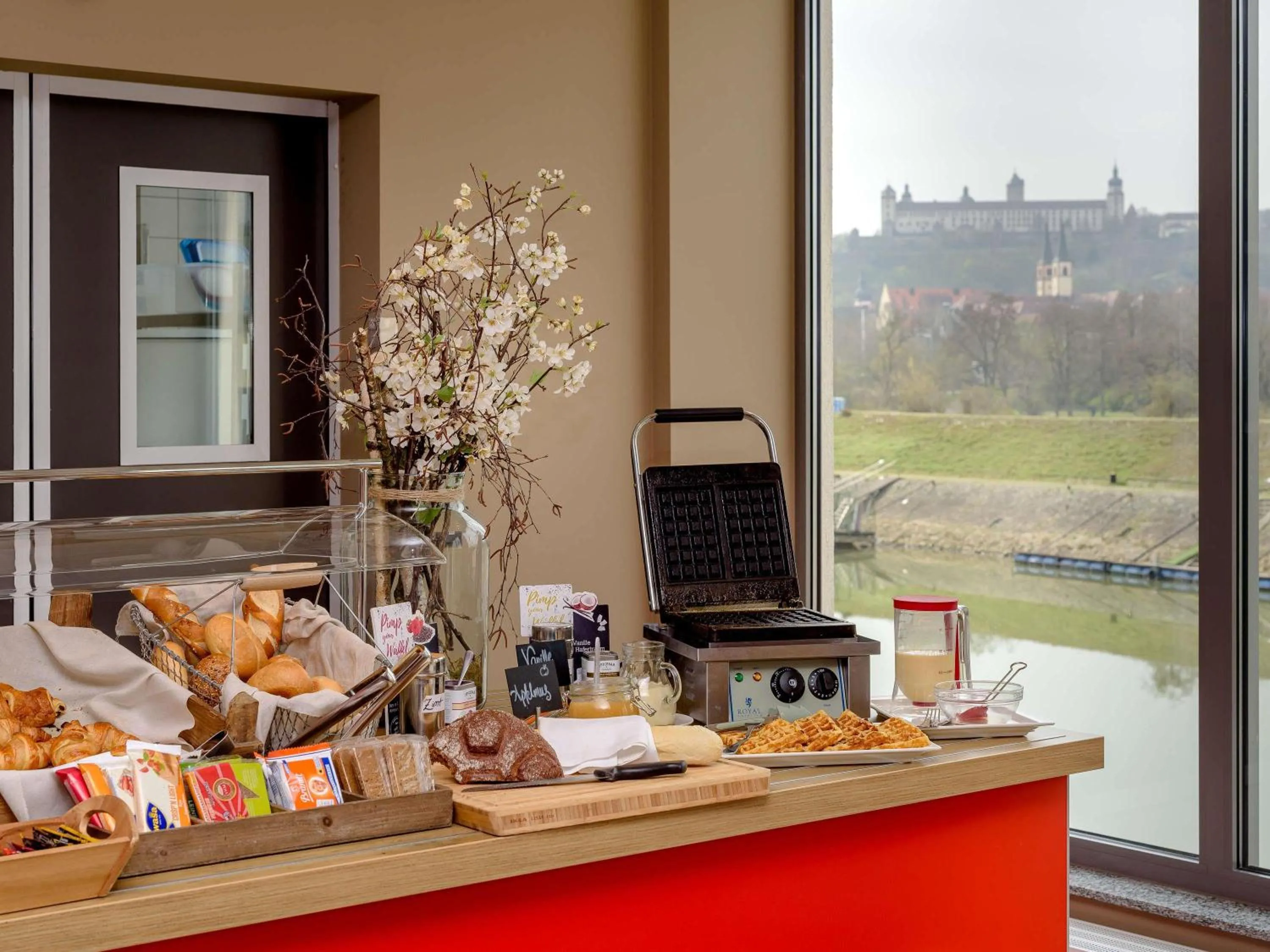 Breakfast in ibis Hotel Würzburg City