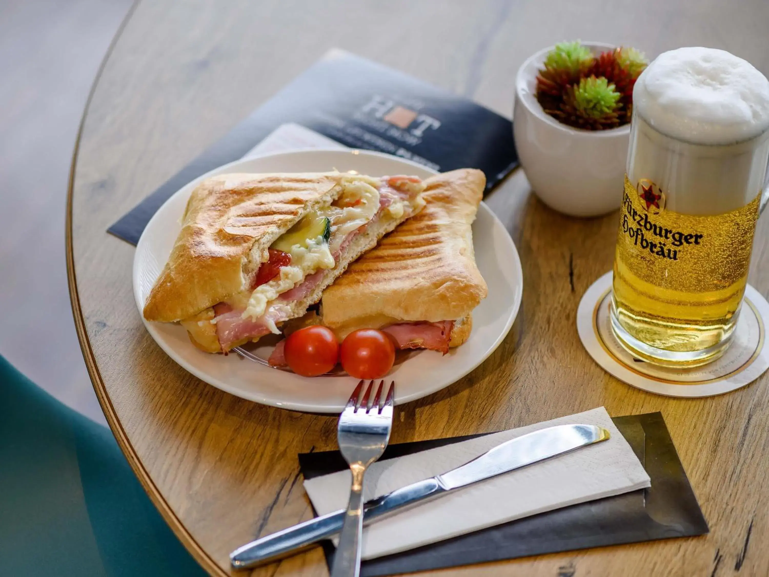 Lounge or bar in ibis Hotel Würzburg City Lounge or bar in ibis Hotel Würzburg City