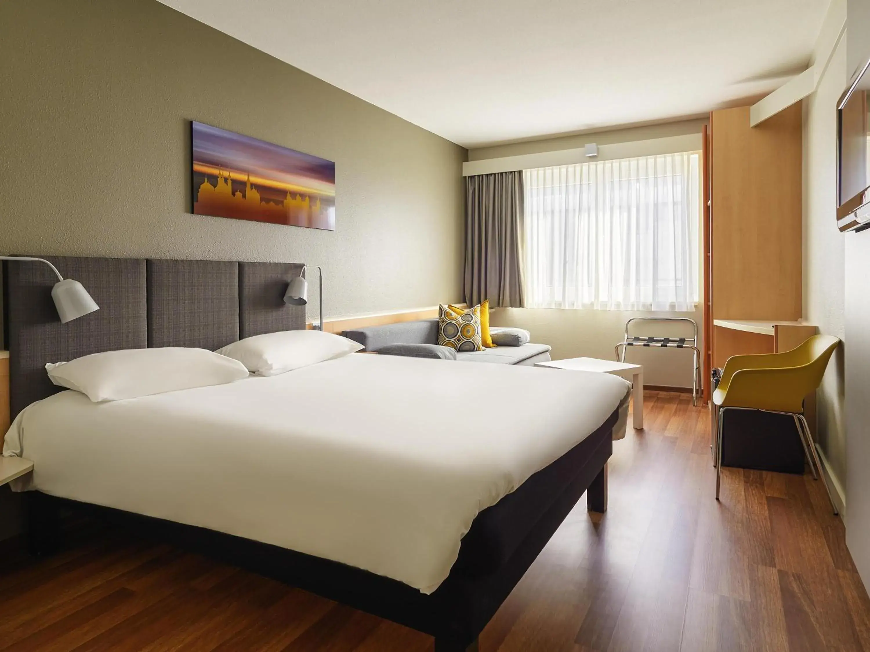 Bedroom, Bed in ibis Hotel Würzburg City Bedroom, Bed in ibis Hotel Würzburg City