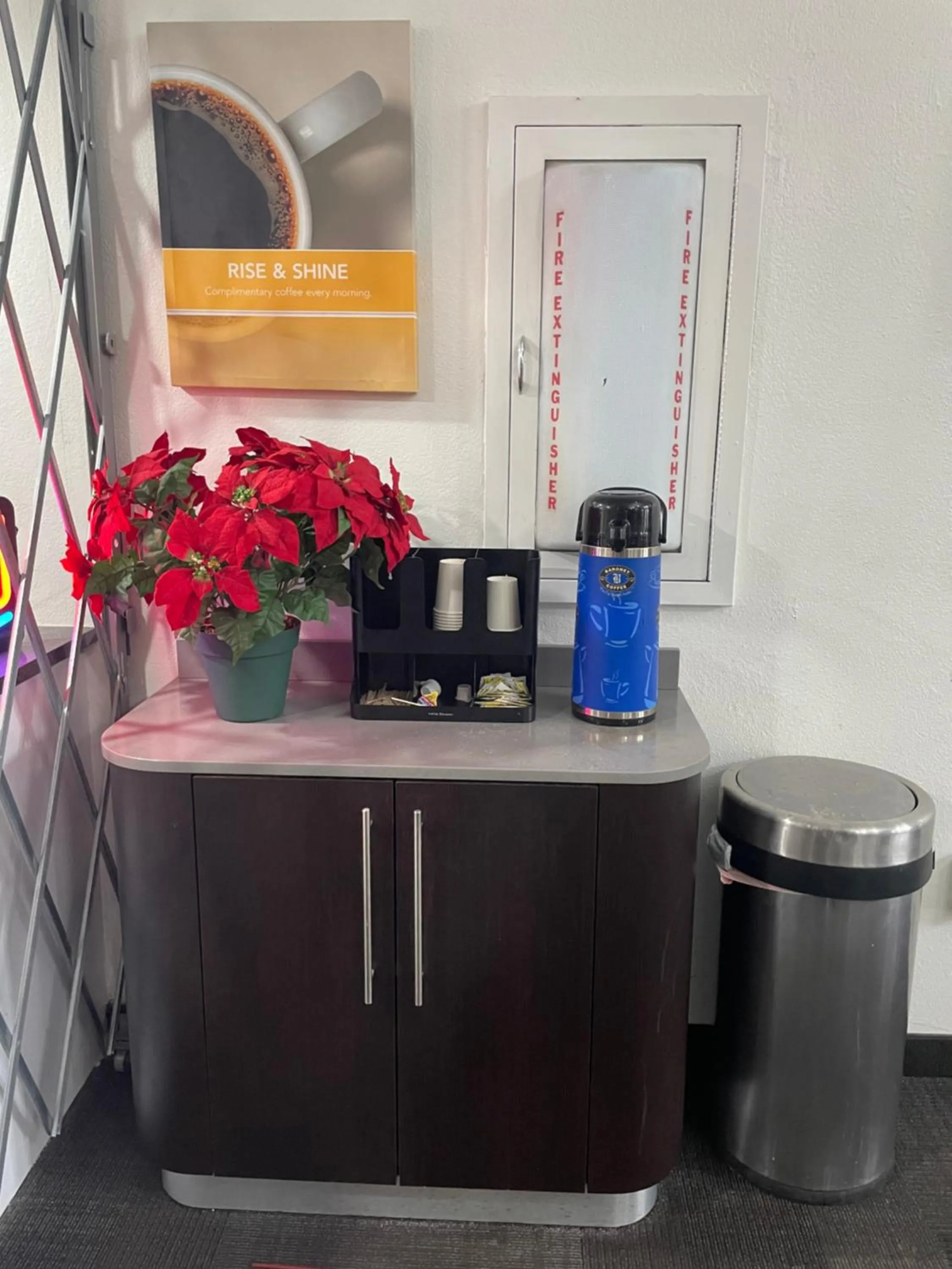 Breakfast in Travelodge by Wyndham Vernon CT