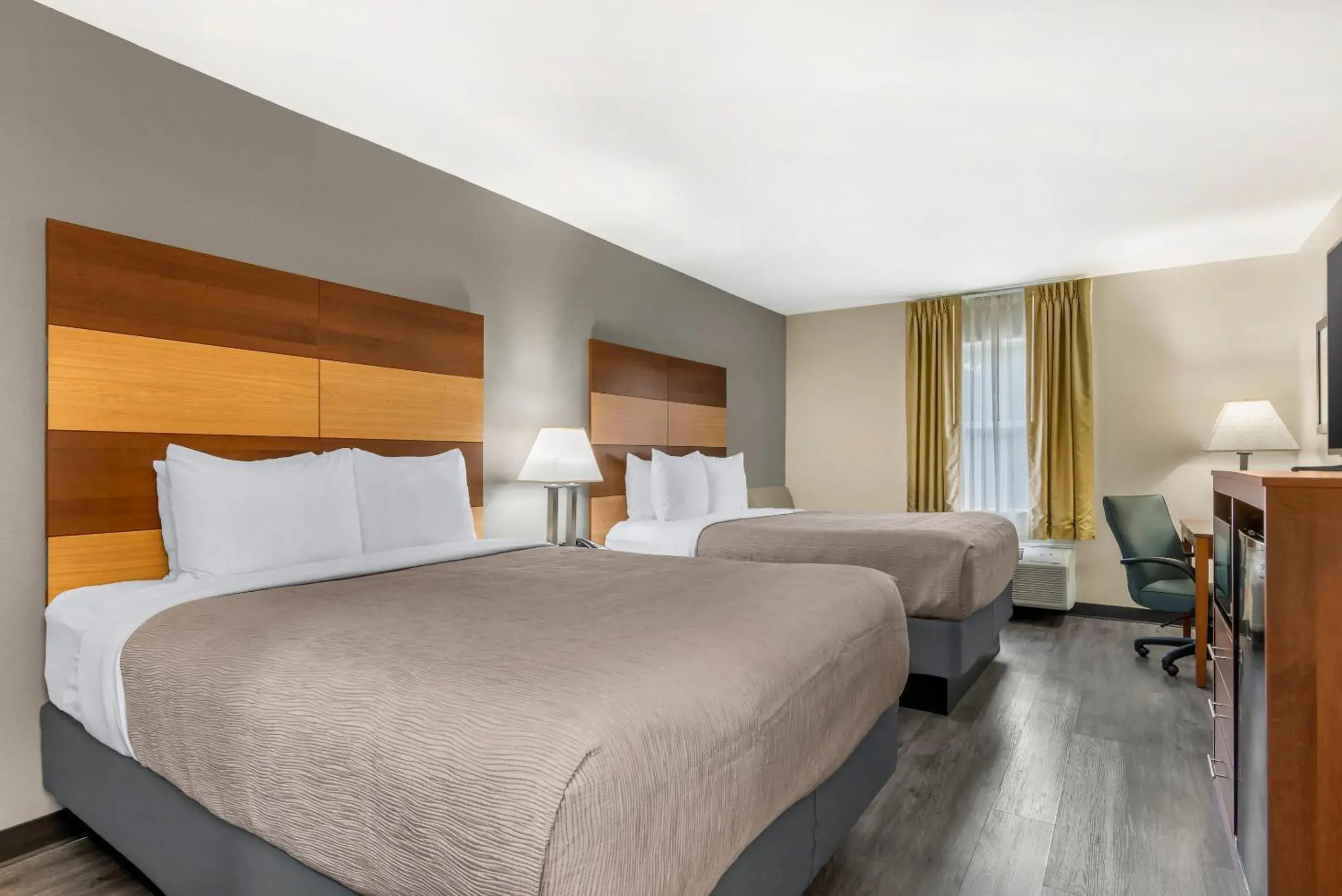 Bedroom, Bed in Quality Inn Loganville US Highway 78 Bedroom, Bed in Quality Inn Loganville US Highway 78