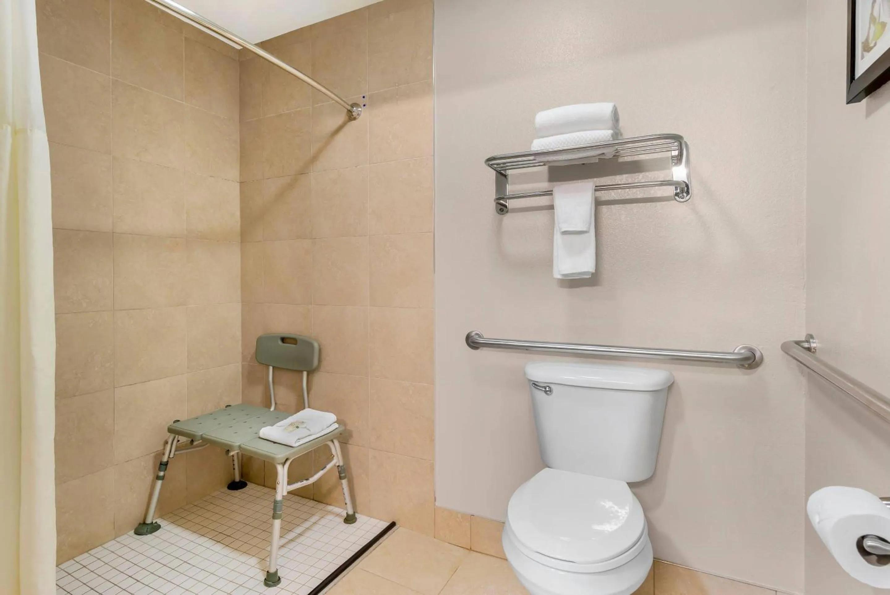 Bedroom in Quality Inn Loganville US Highway 78