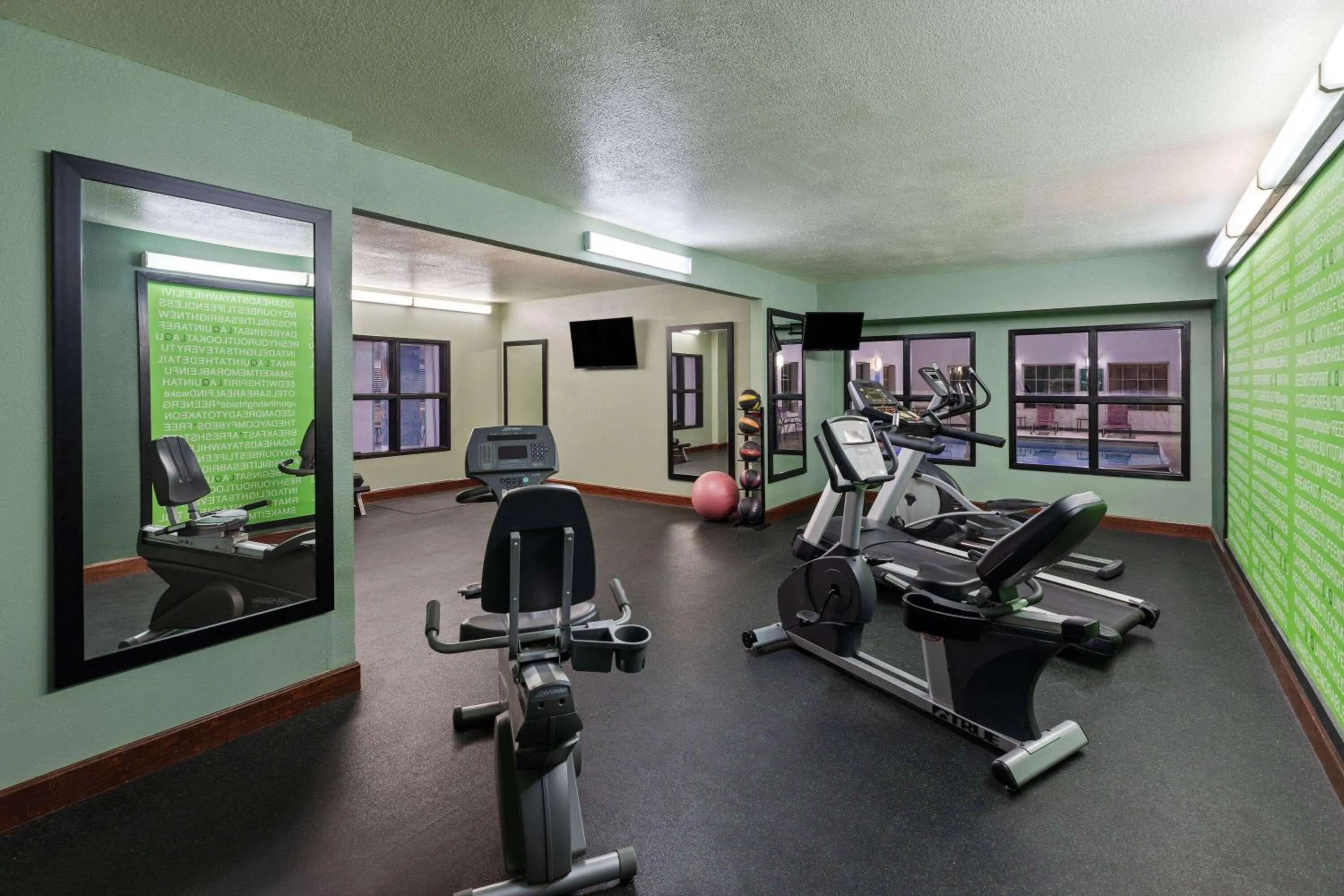 La Quinta by Wyndham Olathe