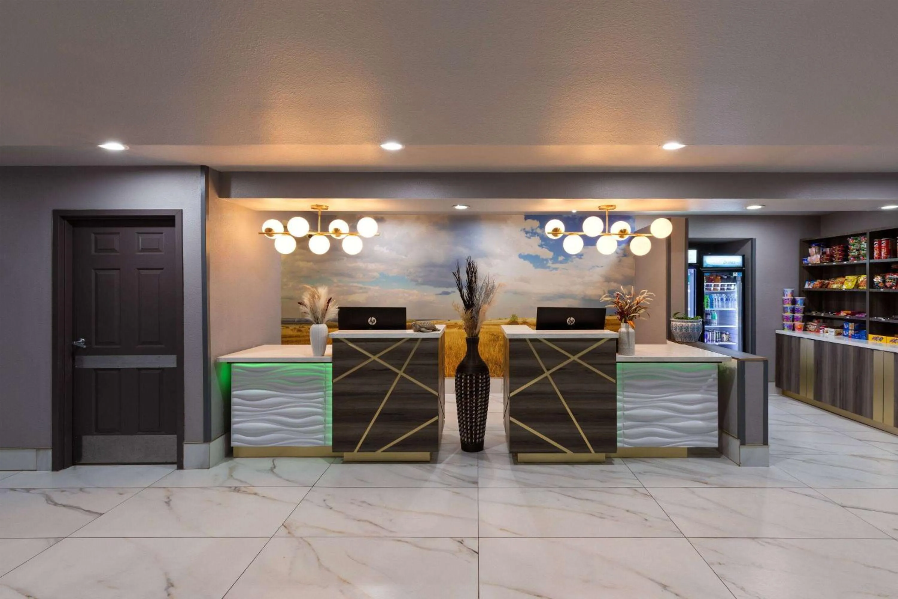 Lobby or reception in La Quinta by Wyndham Olathe