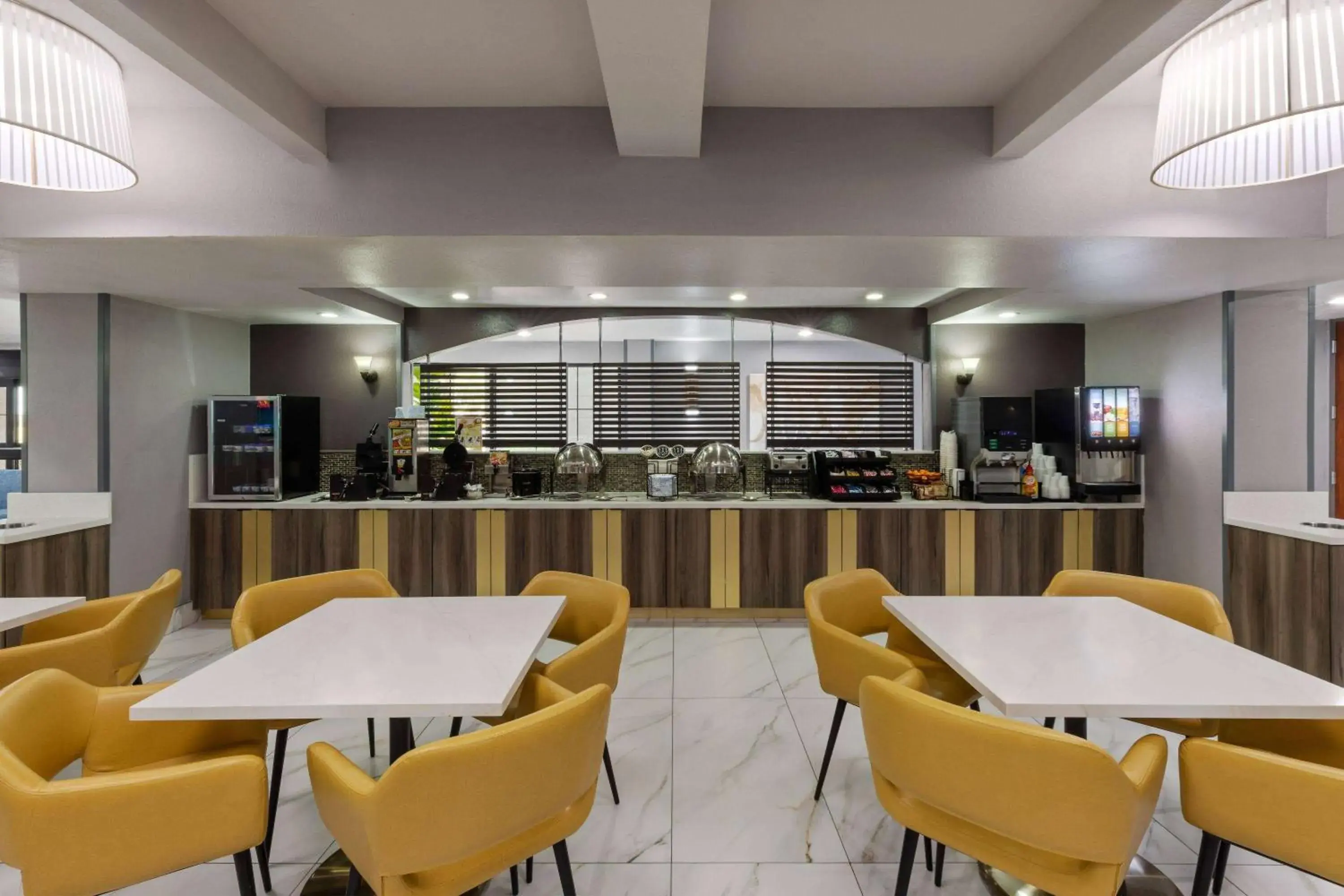 Breakfast in La Quinta by Wyndham Olathe Breakfast in La Quinta by Wyndham Olathe