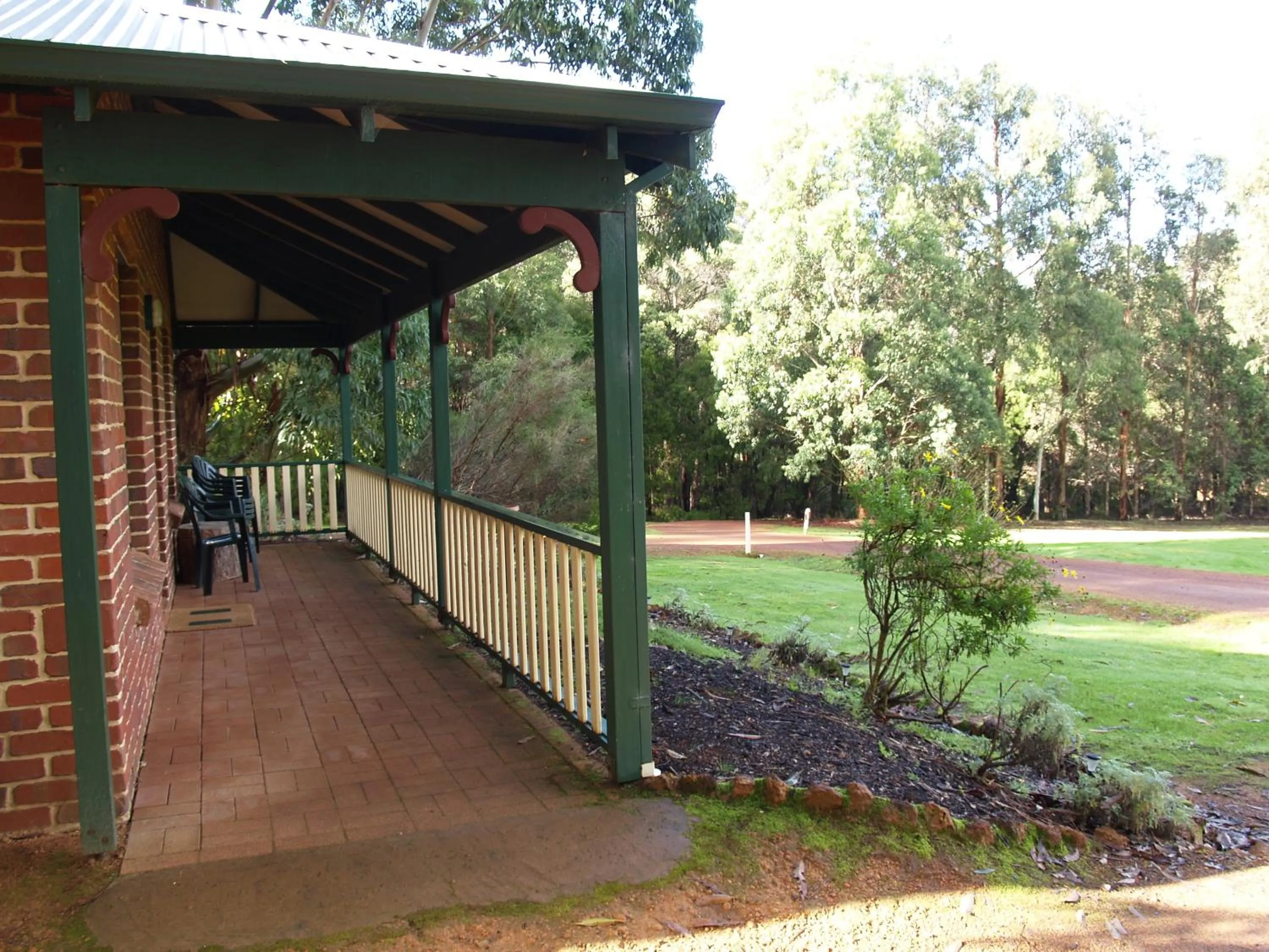Facade/entrance in Karri Valley Chalets