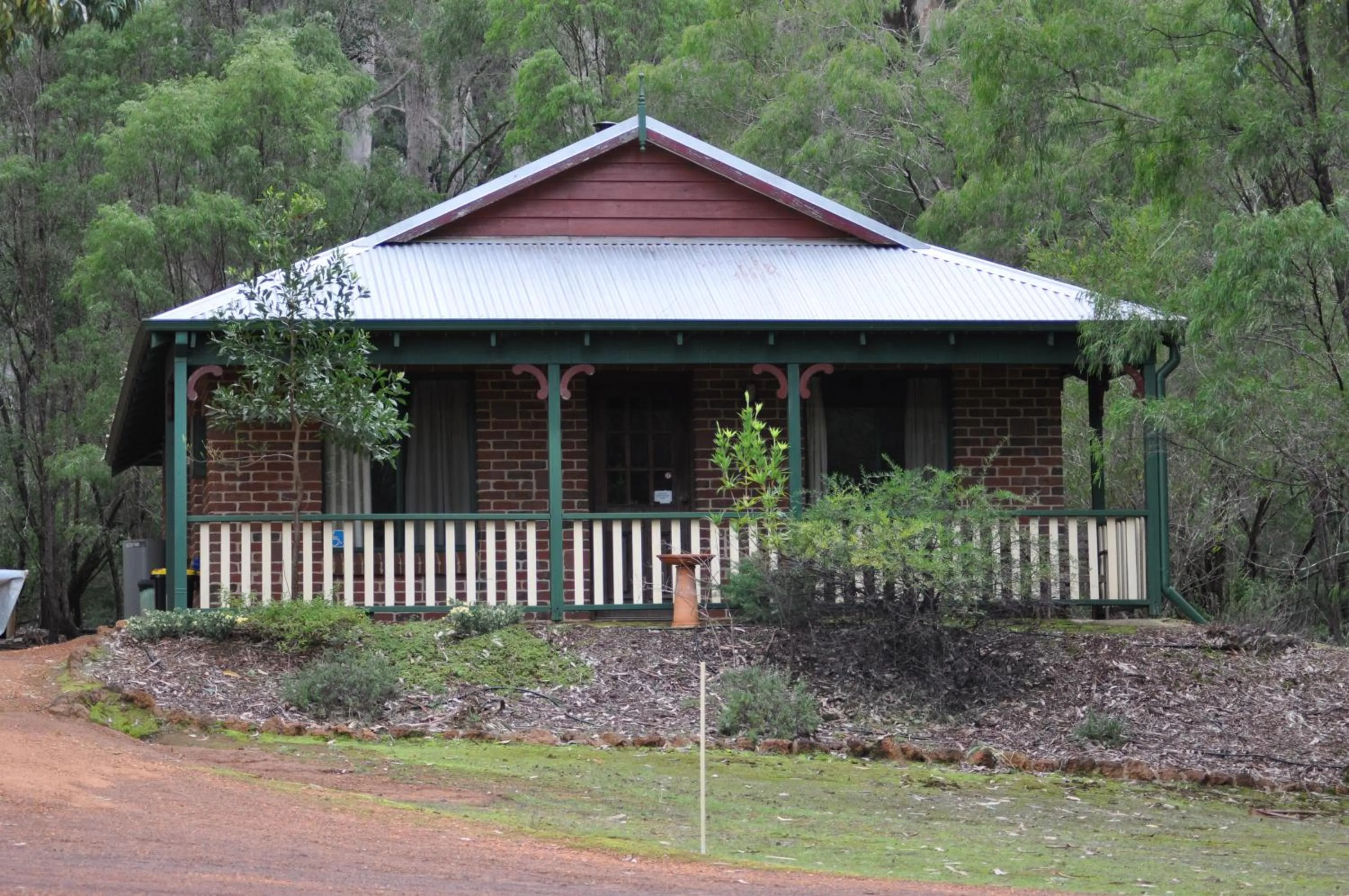 Facade/entrance in Karri Valley Chalets