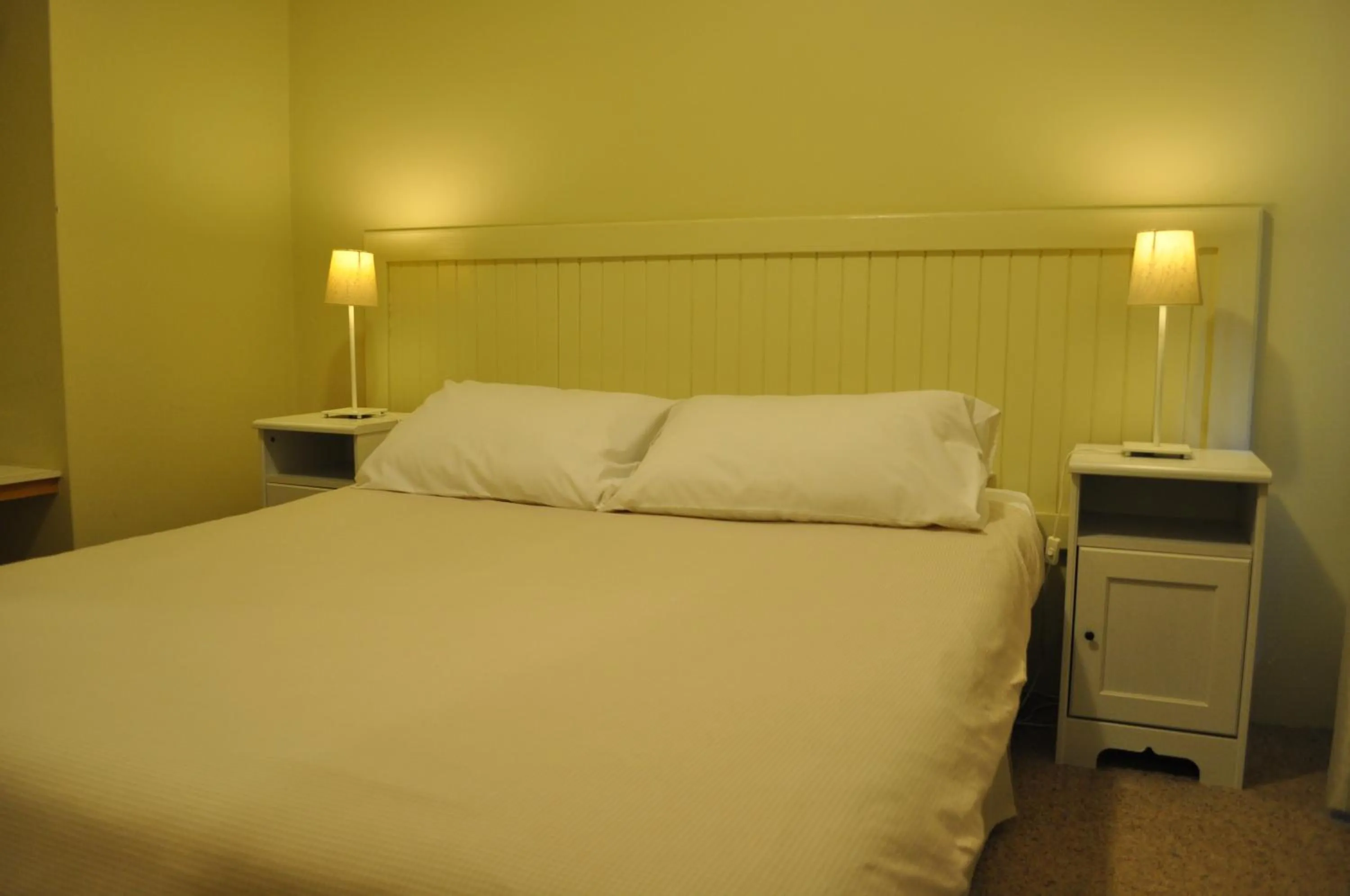 Bedroom, Bed in Karri Valley Chalets
