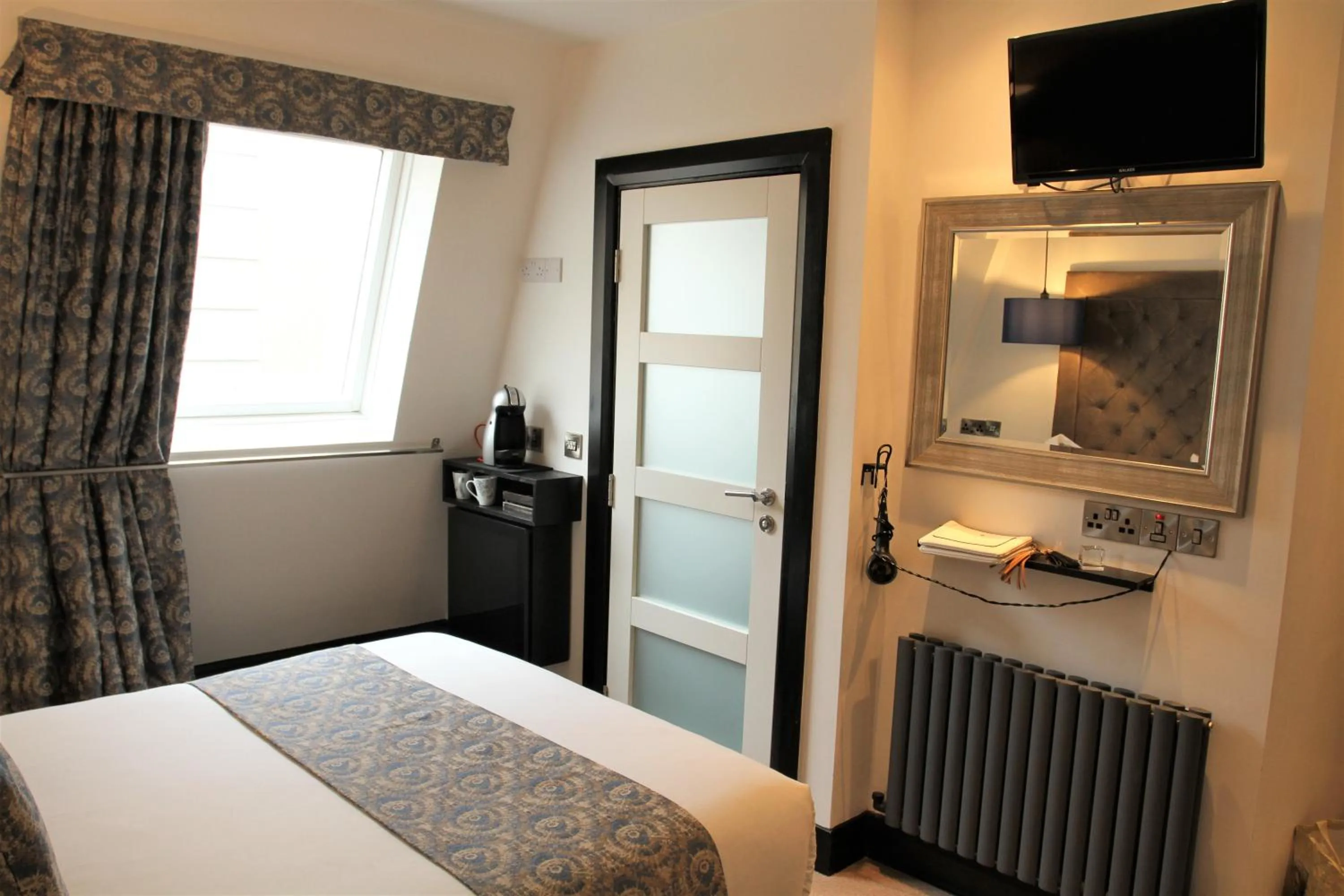 Bed in The Lane - Boutique Residence