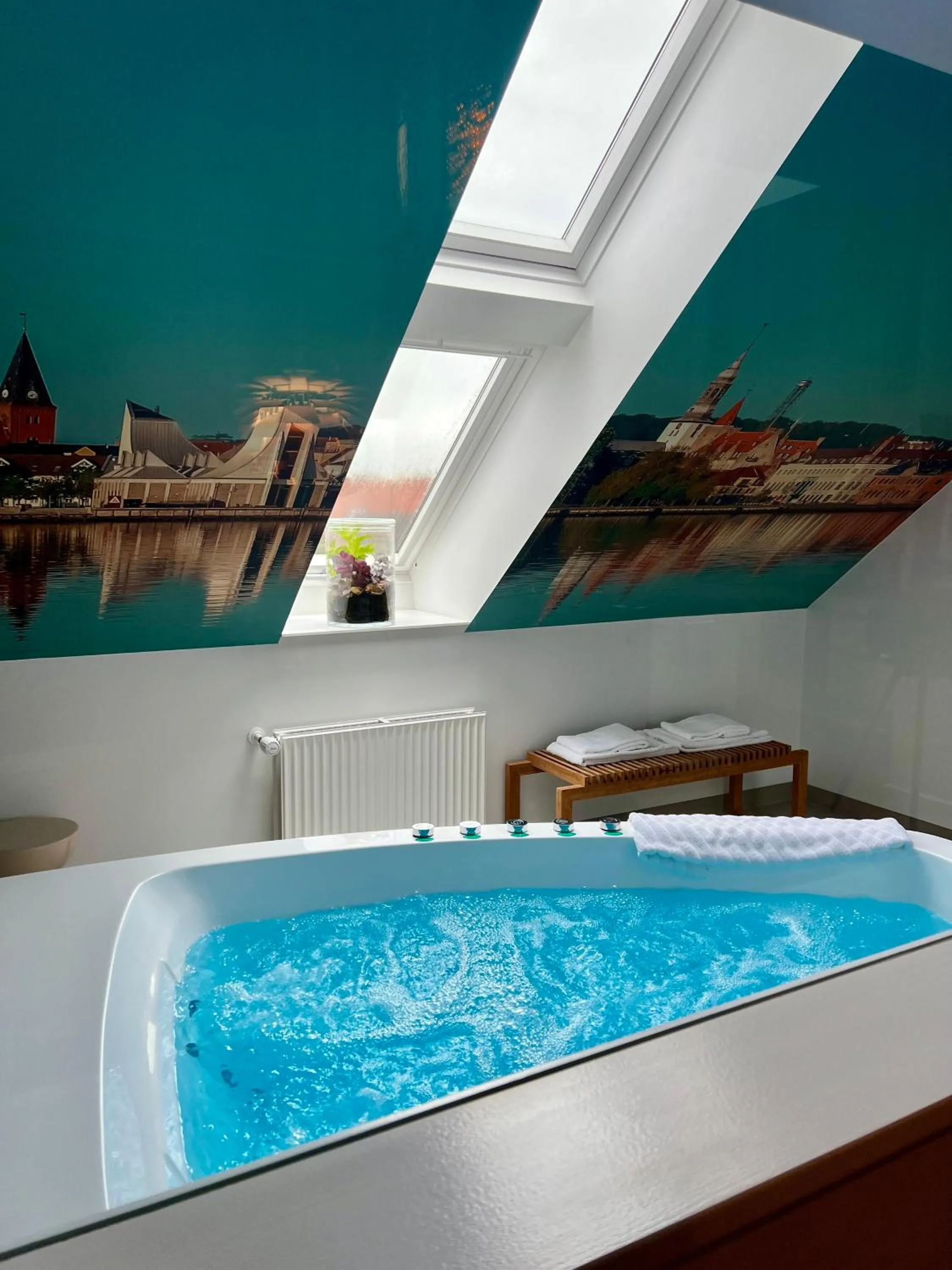 Suite in Mortens Kro Boutique Hotel