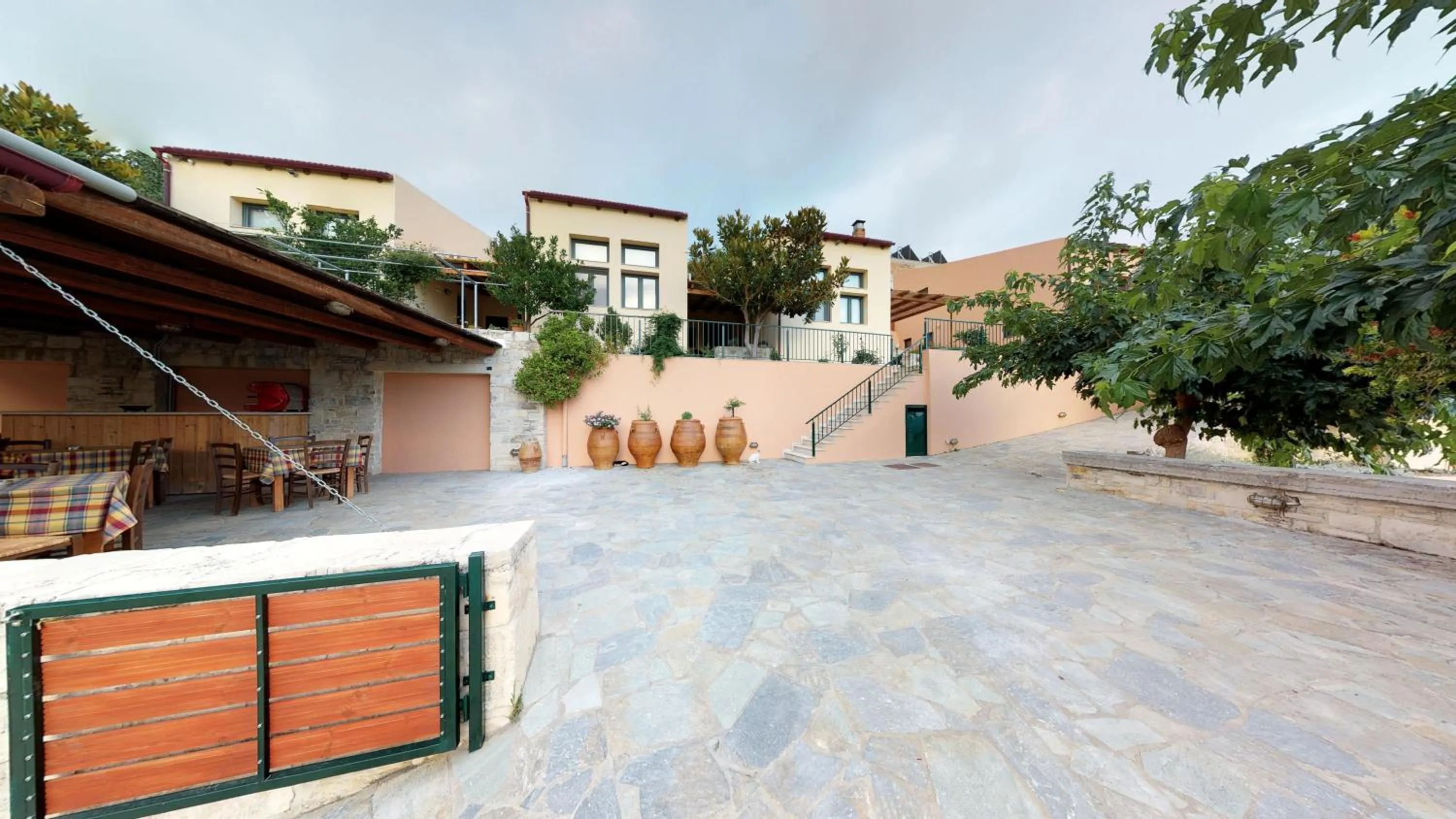 Facade/entrance in Nana Apartments
