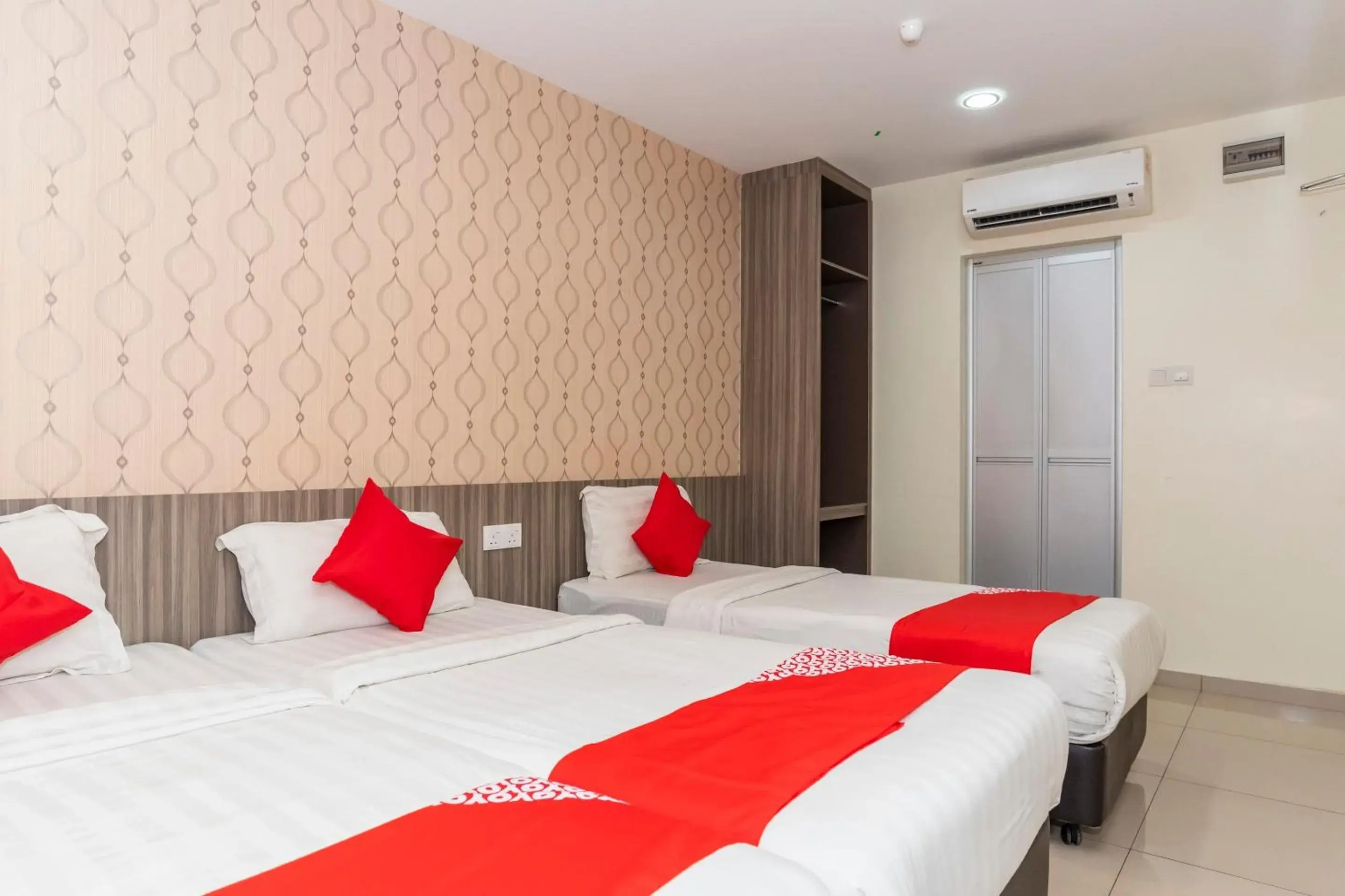 Superior Suite in MK Paradise hotel Superior Suite in MK Paradise hotel