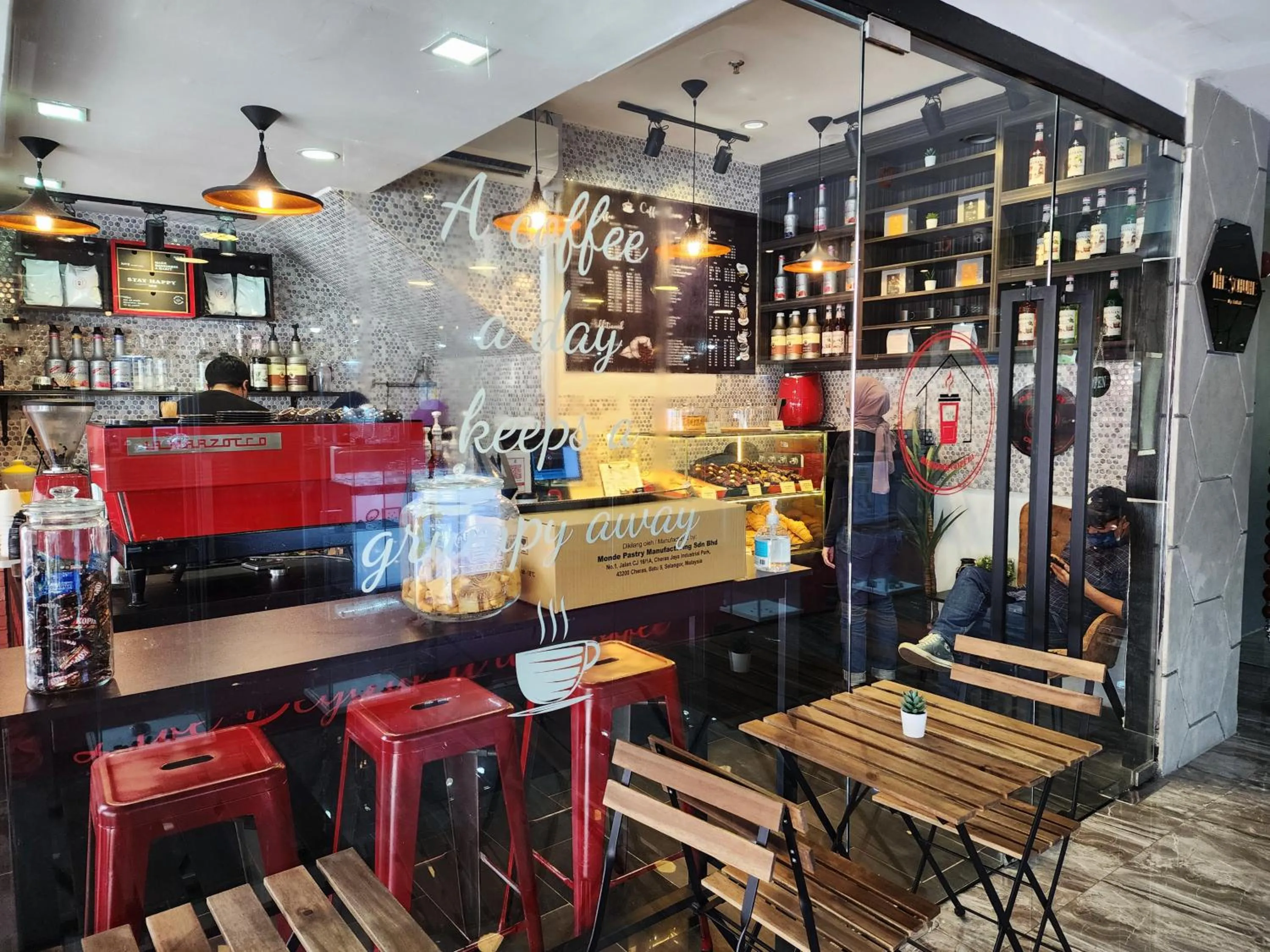 Coffee/tea facilities in Arenaa Star Hotel