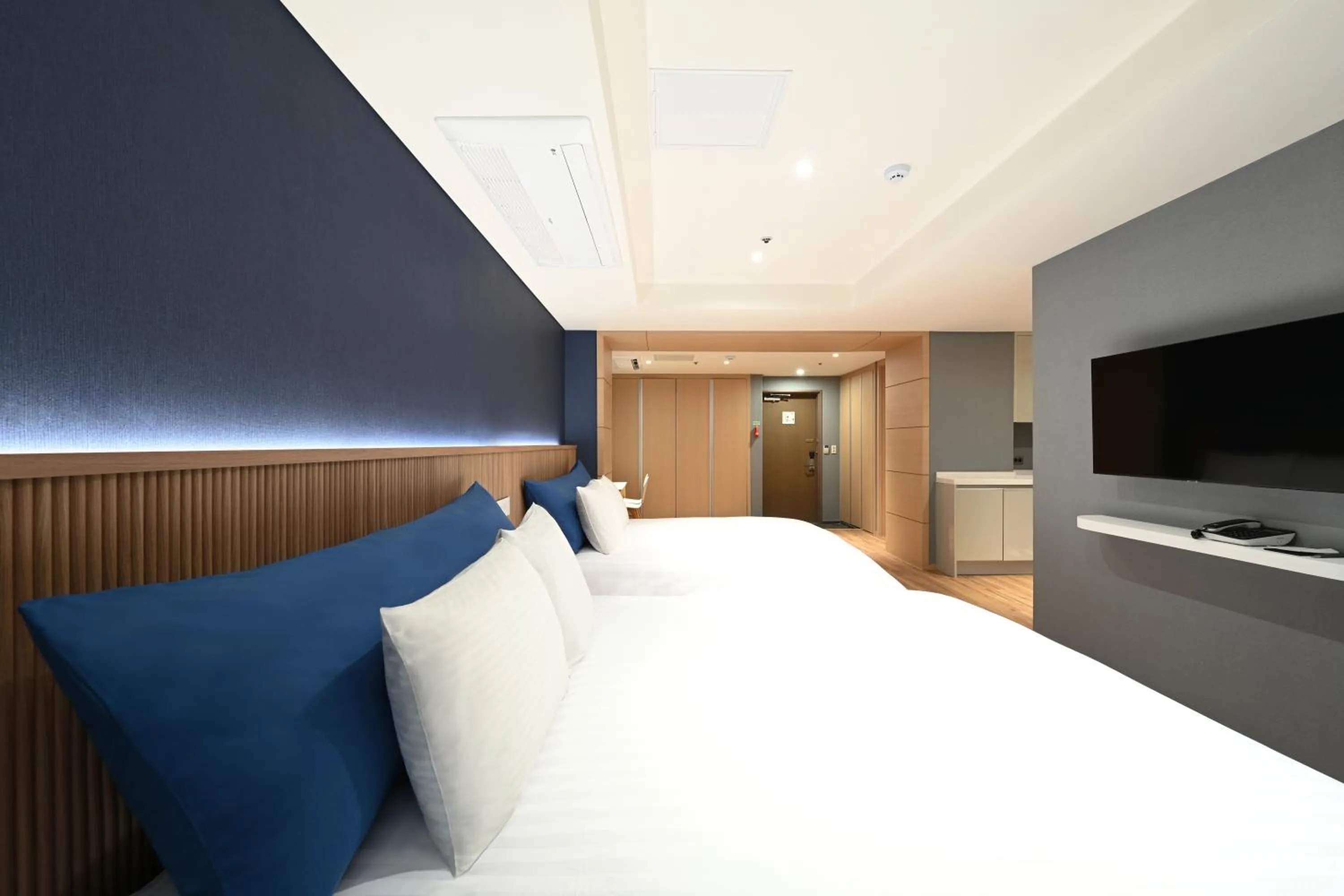 Bed in Kolon Seacloud Hotel
