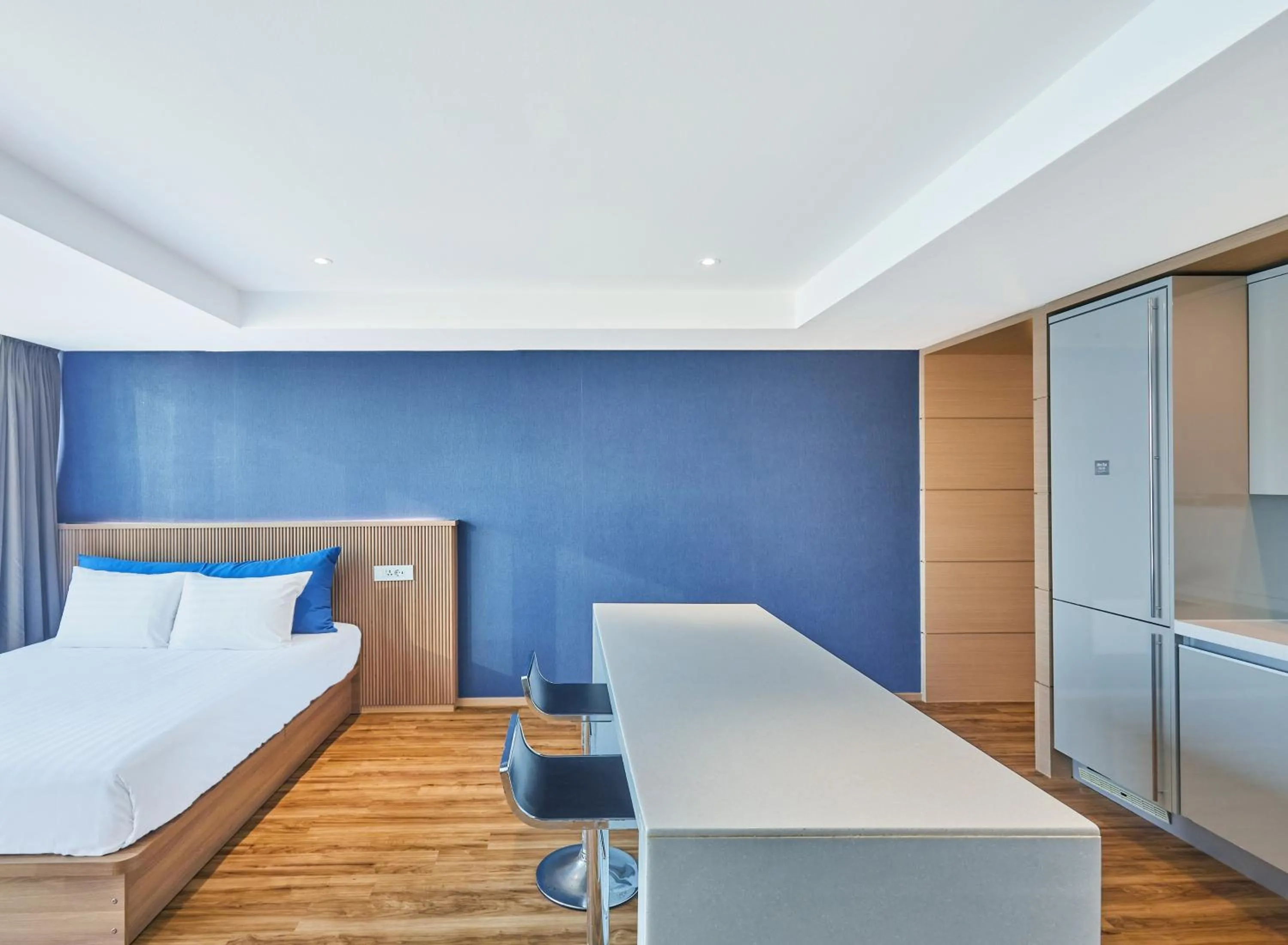 Living room, Bed in Kolon Seacloud Hotel