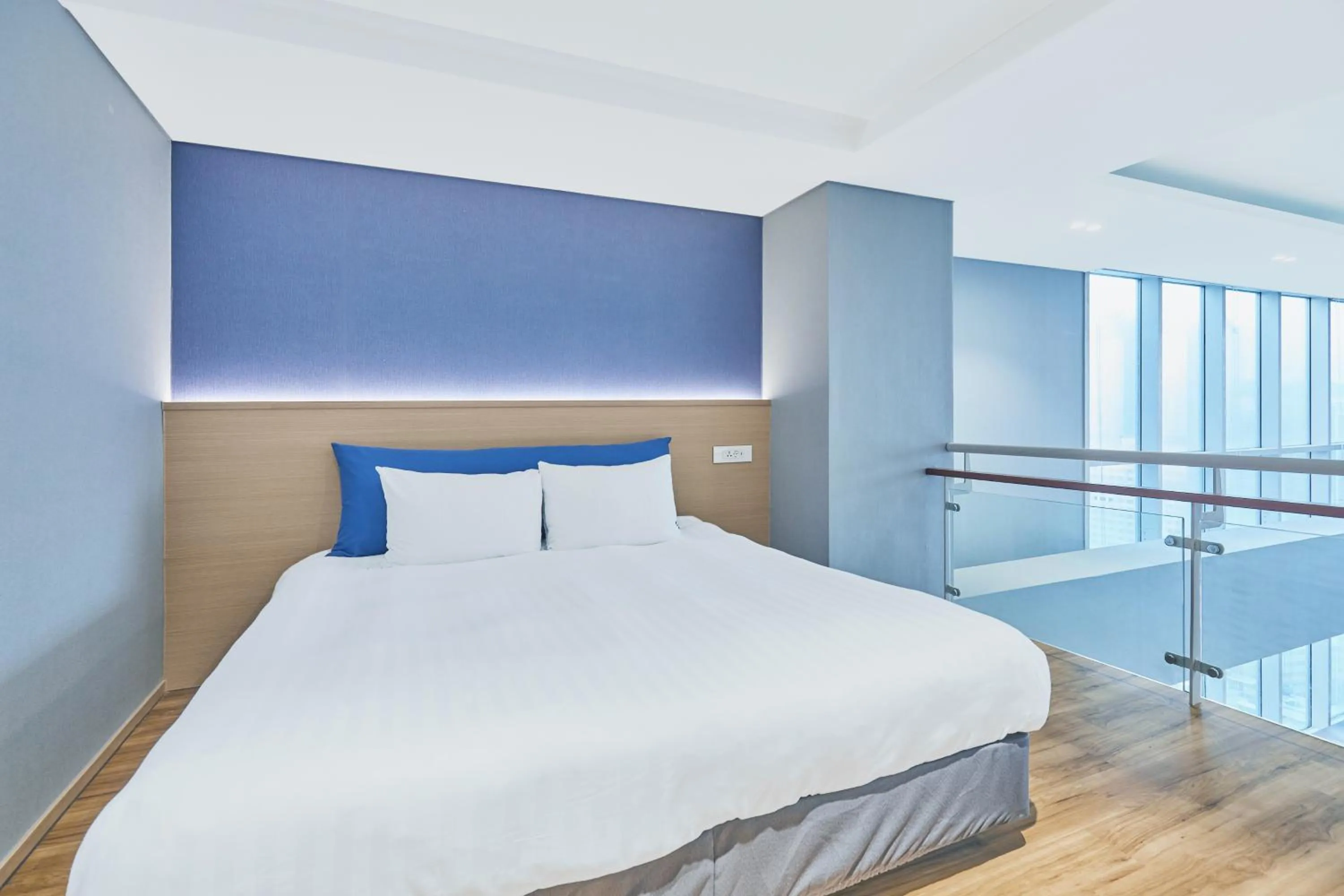 Bed in Kolon Seacloud Hotel