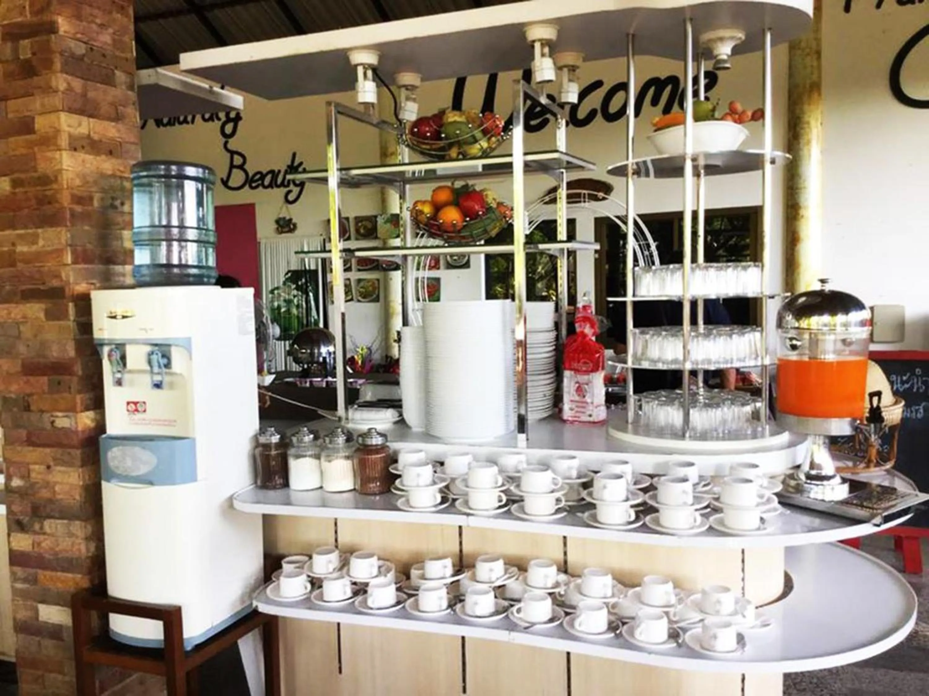 Restaurant/places to eat in Pranburi Cabana Resort