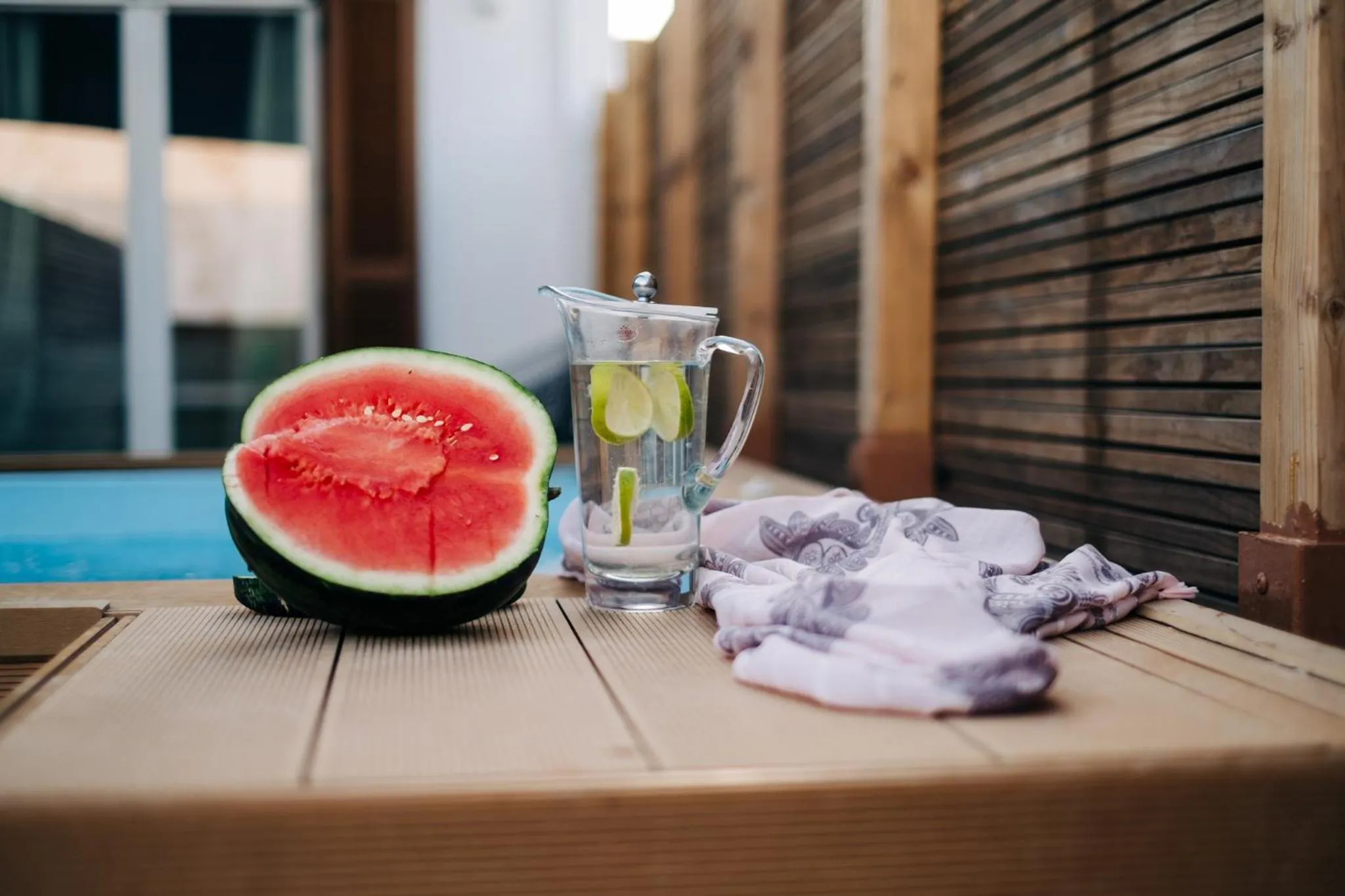 Food and drinks in Mesanto Luxury Suites