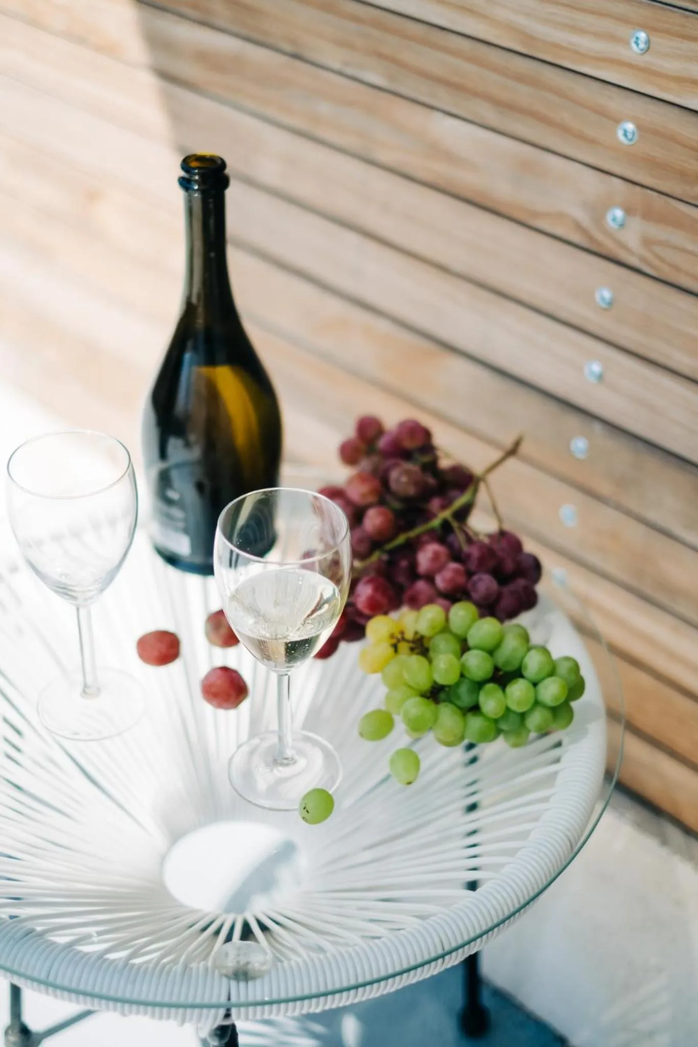 Food and drinks in Mesanto Luxury Suites