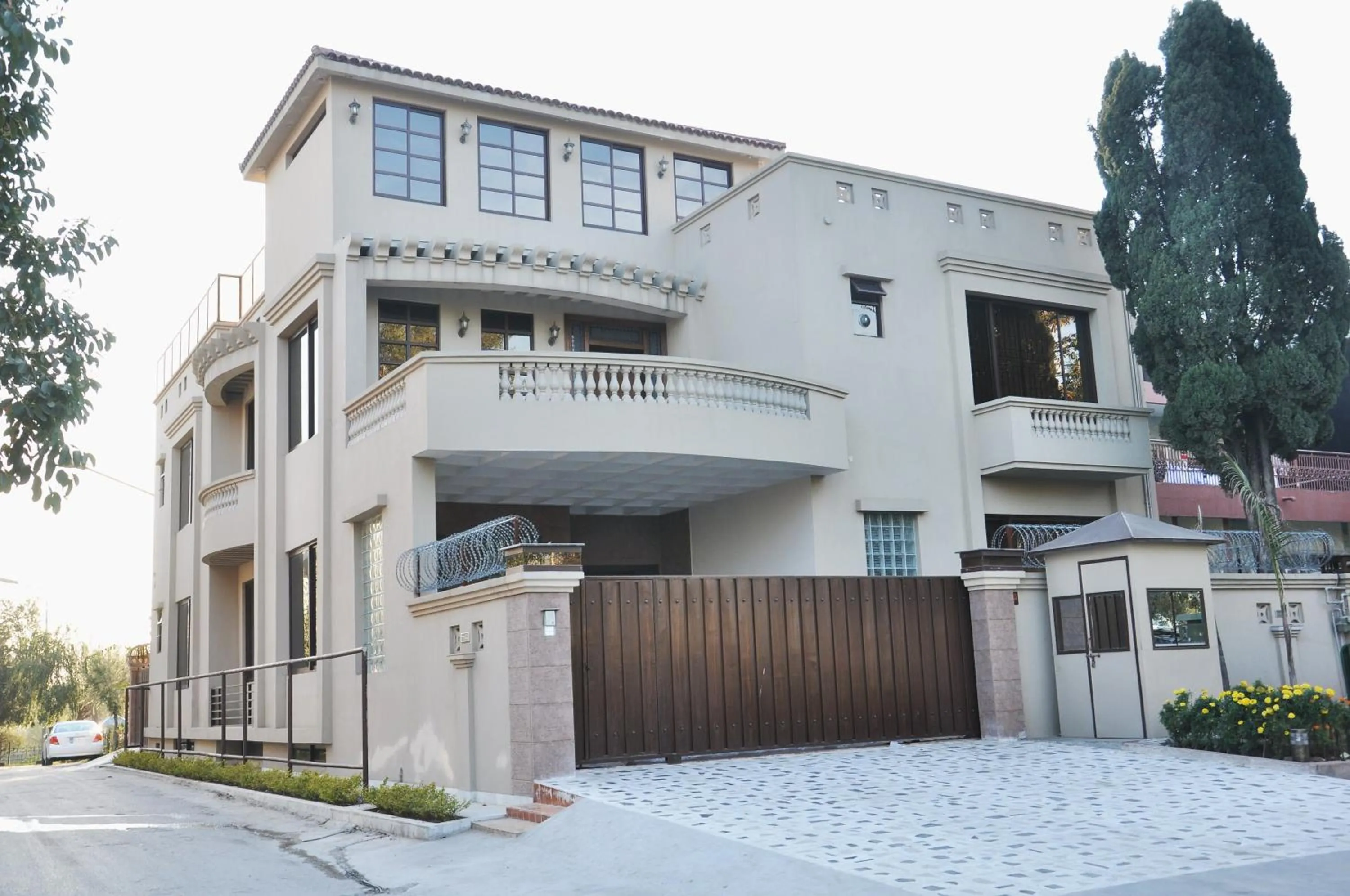 Property building in Reina Boutique Hotel - G9