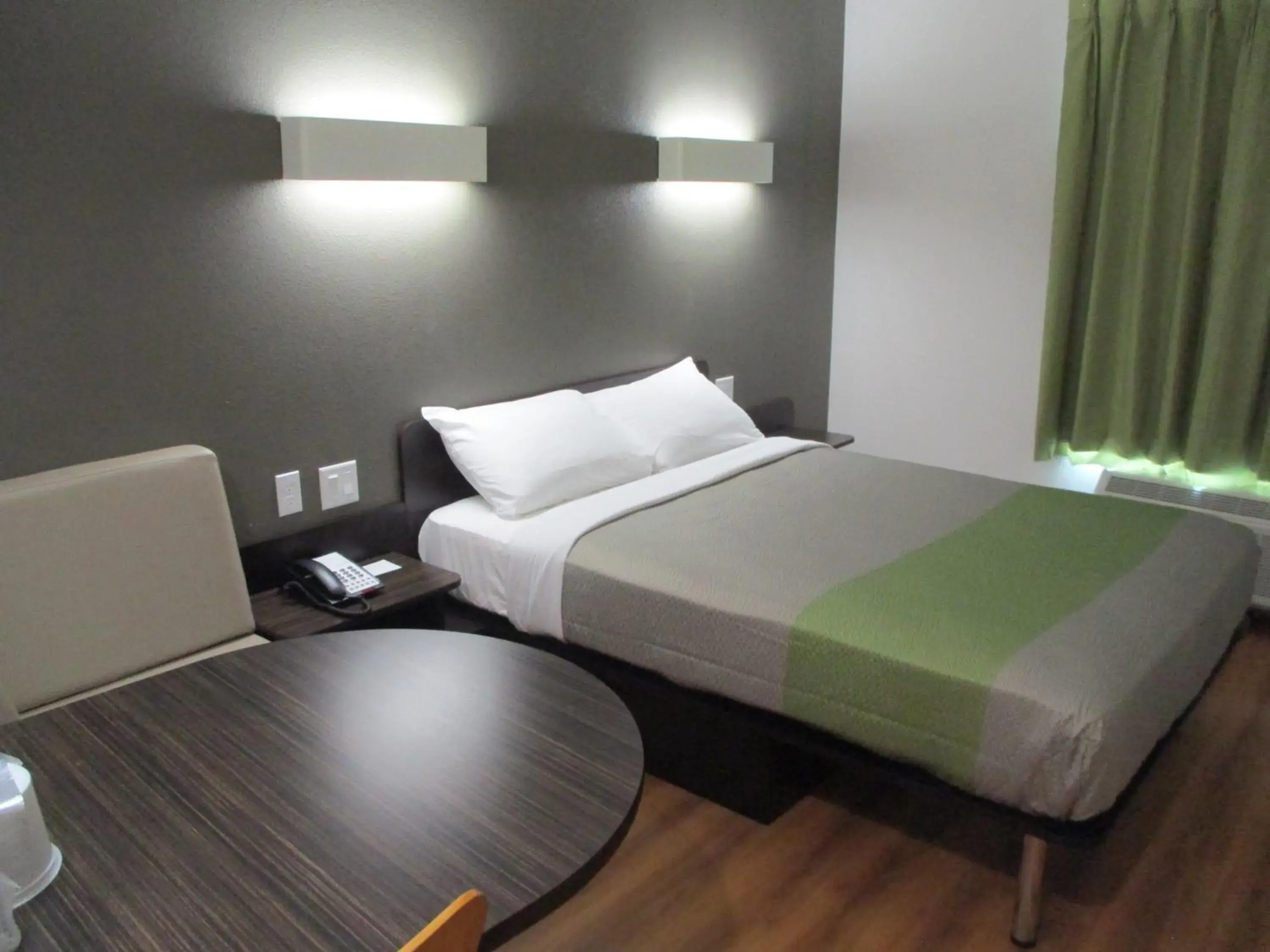 Bedroom, Bed in Motel 6-Corpus Christi, TX Bedroom, Bed in Motel 6-Corpus Christi, TX