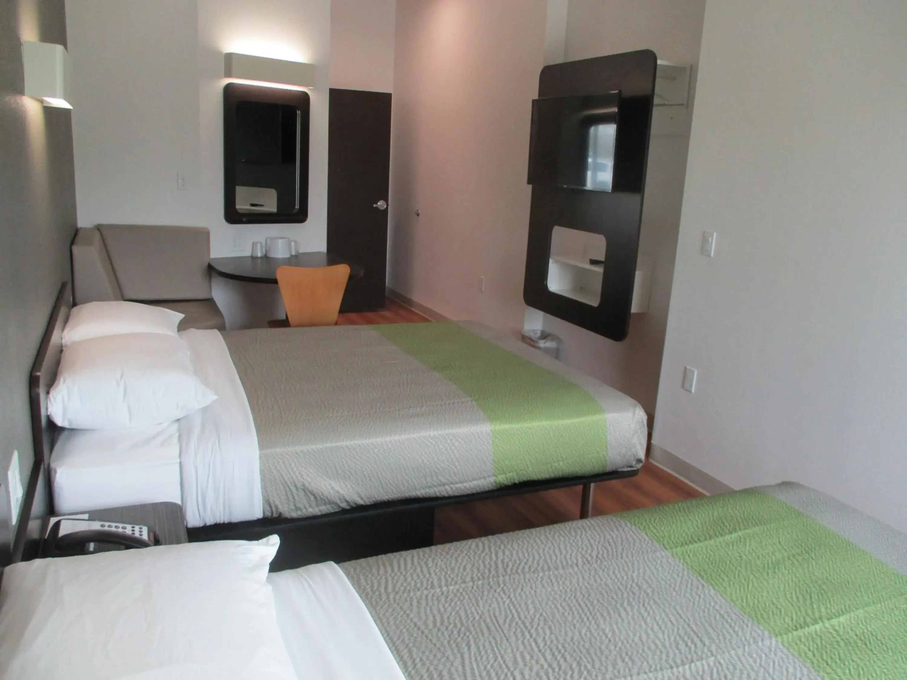 Bedroom, Bed in Motel 6-Corpus Christi, TX Bedroom, Bed in Motel 6-Corpus Christi, TX