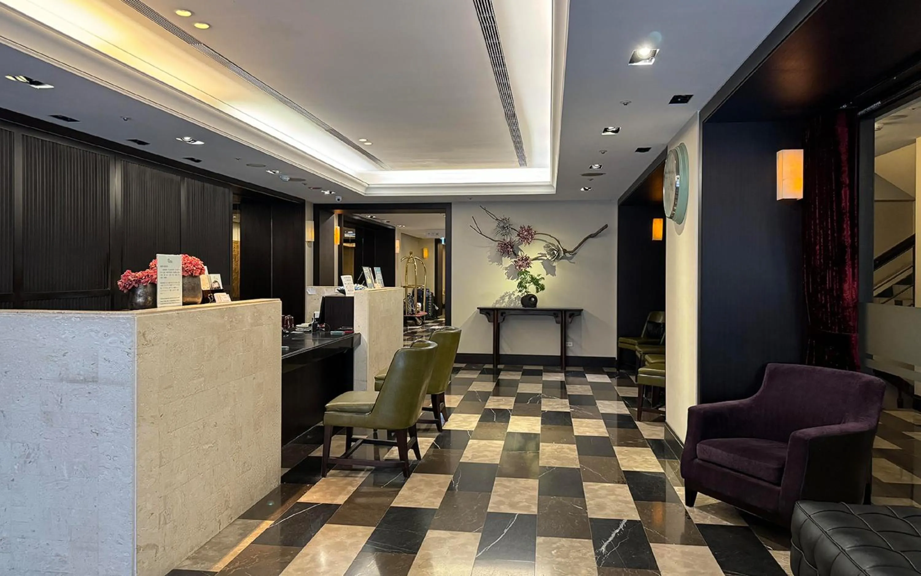 Lobby or reception in 53 Hotel