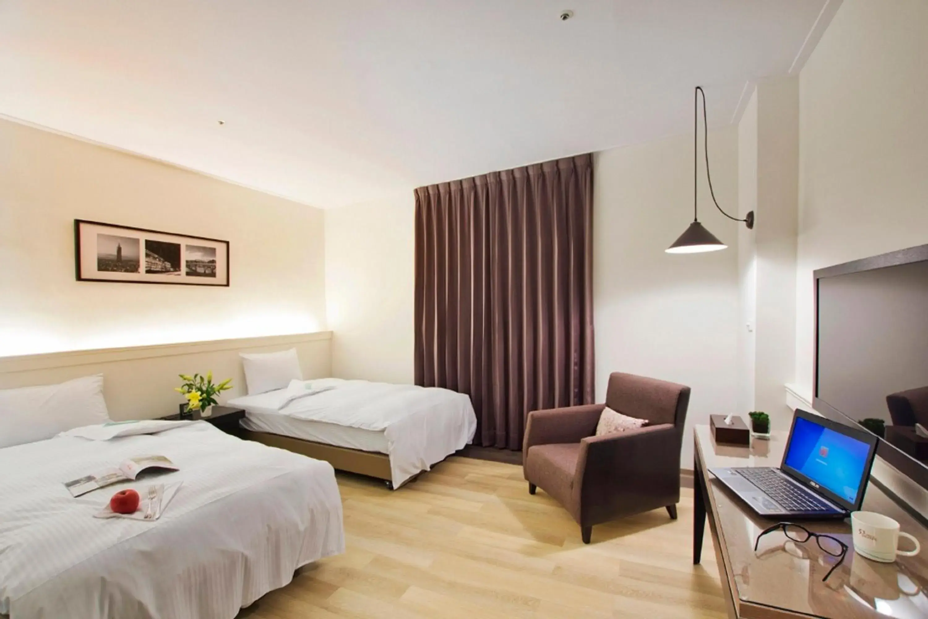 Photo of the whole room, Bed in 53 Hotel Photo of the whole room, Bed in 53 Hotel