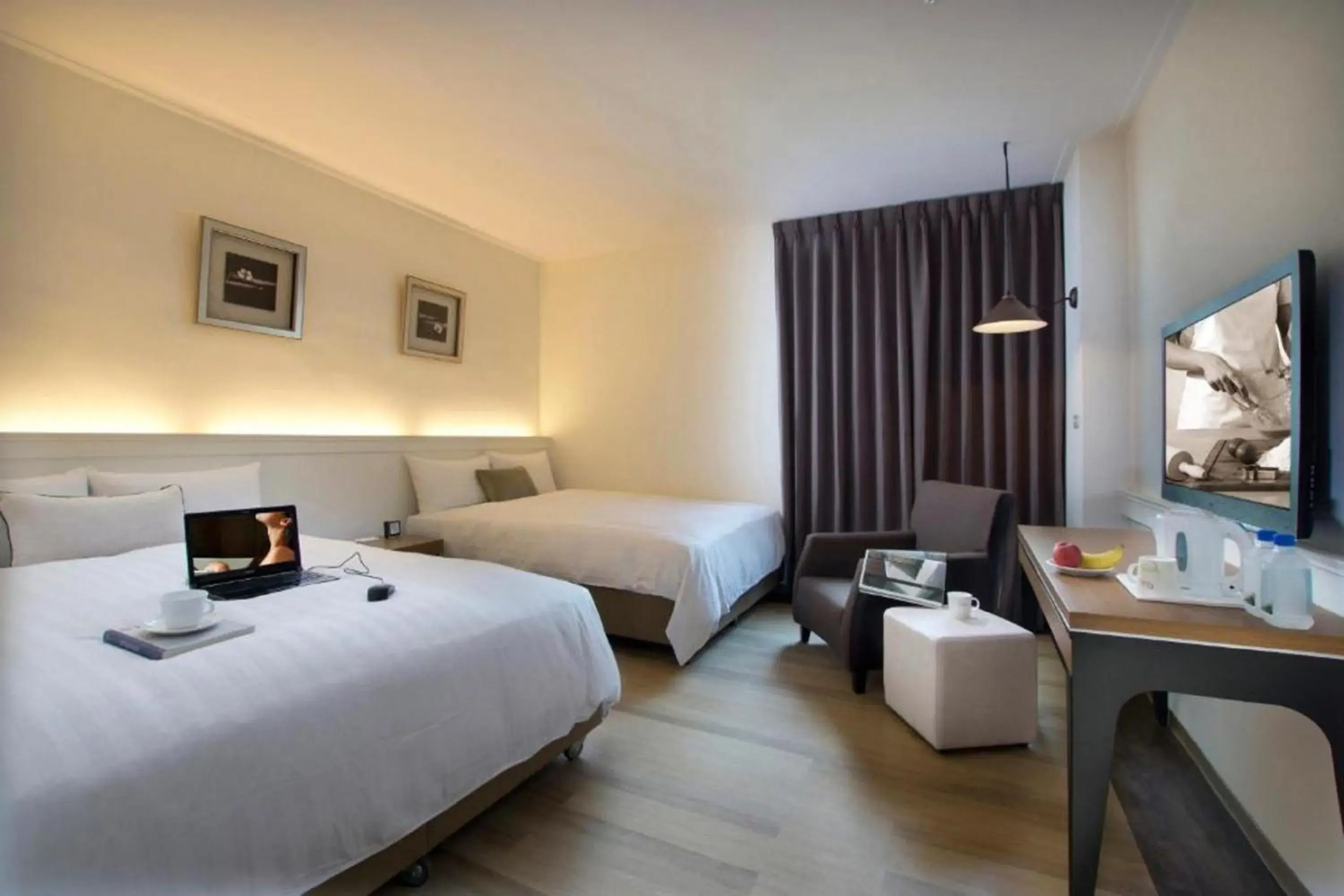 Photo of the whole room, Bed in 53 Hotel Photo of the whole room, Bed in 53 Hotel