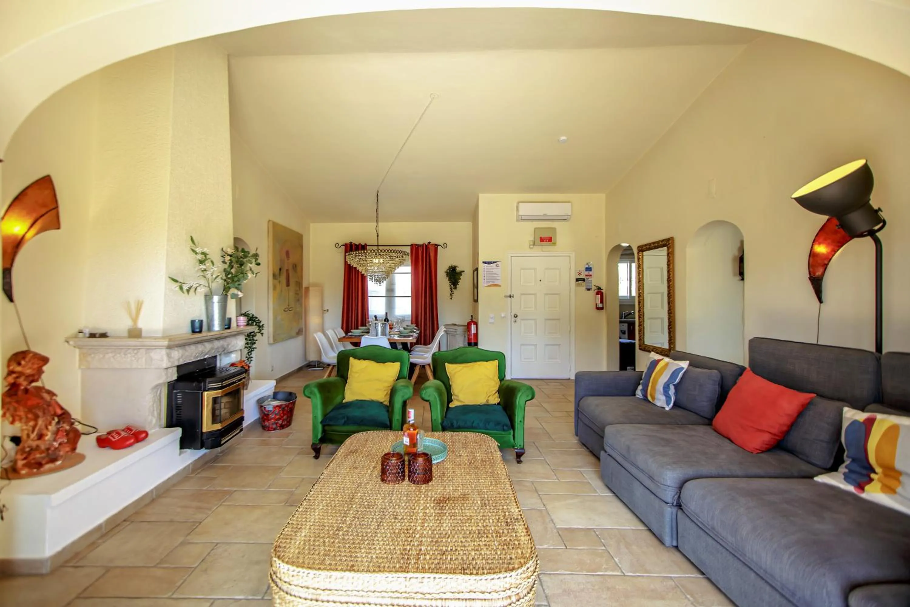 villa yvonne,private pool,private parking 1,7 km from the beach