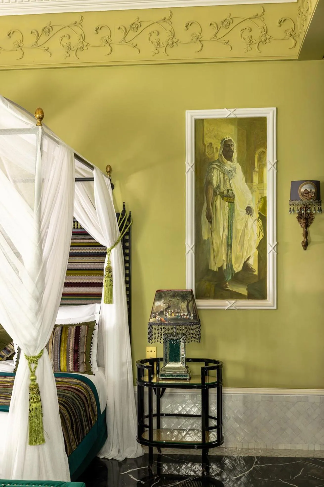 Photo of the whole room, Bed in Palais Ronsard Relais & Chateaux