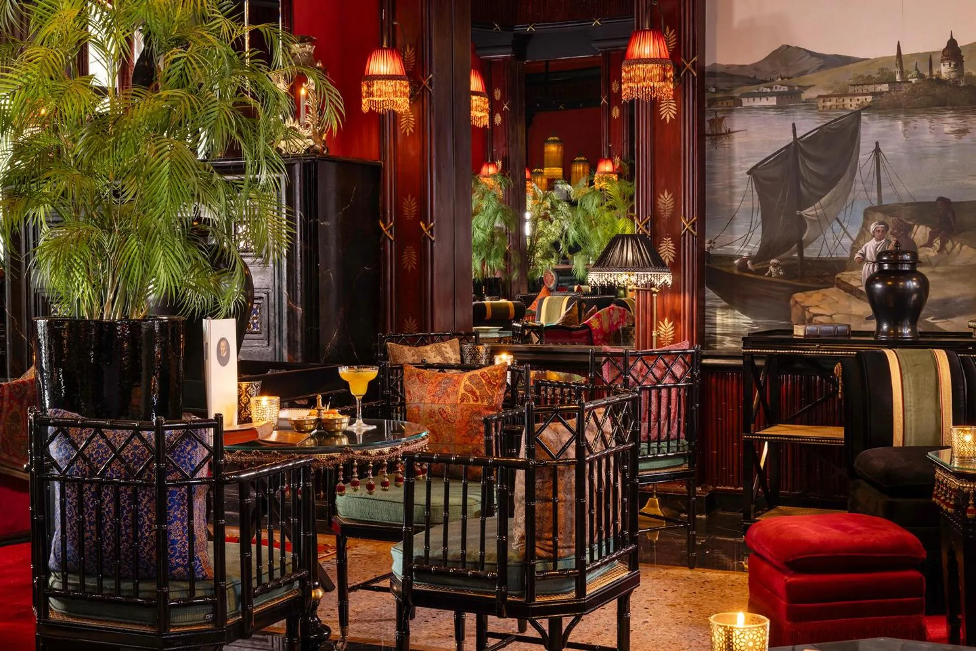 Lounge or bar in Palais Ronsard Relais & Chateaux