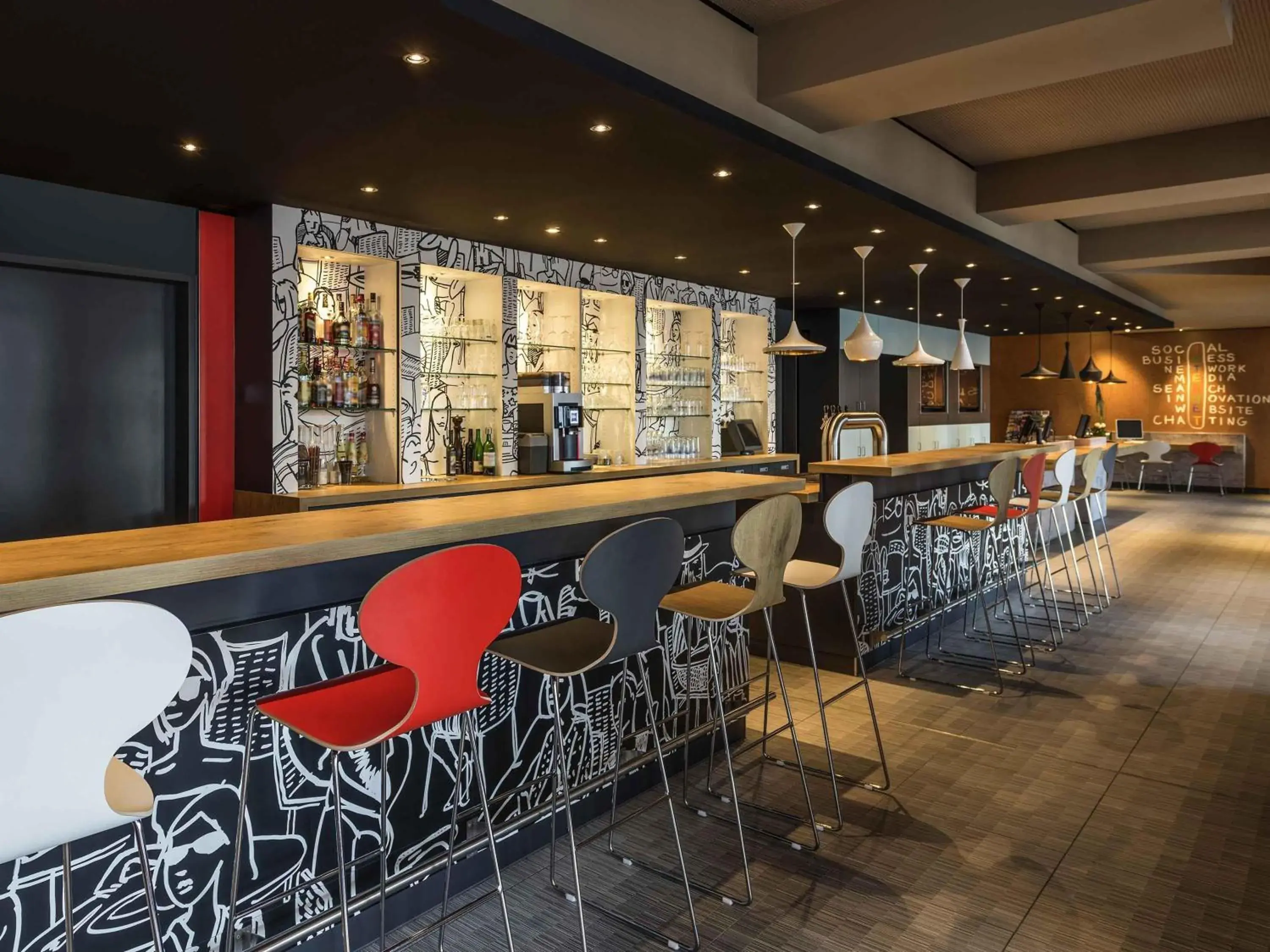 Lounge or bar in ibis Hotel München Garching Lounge or bar in ibis Hotel München Garching