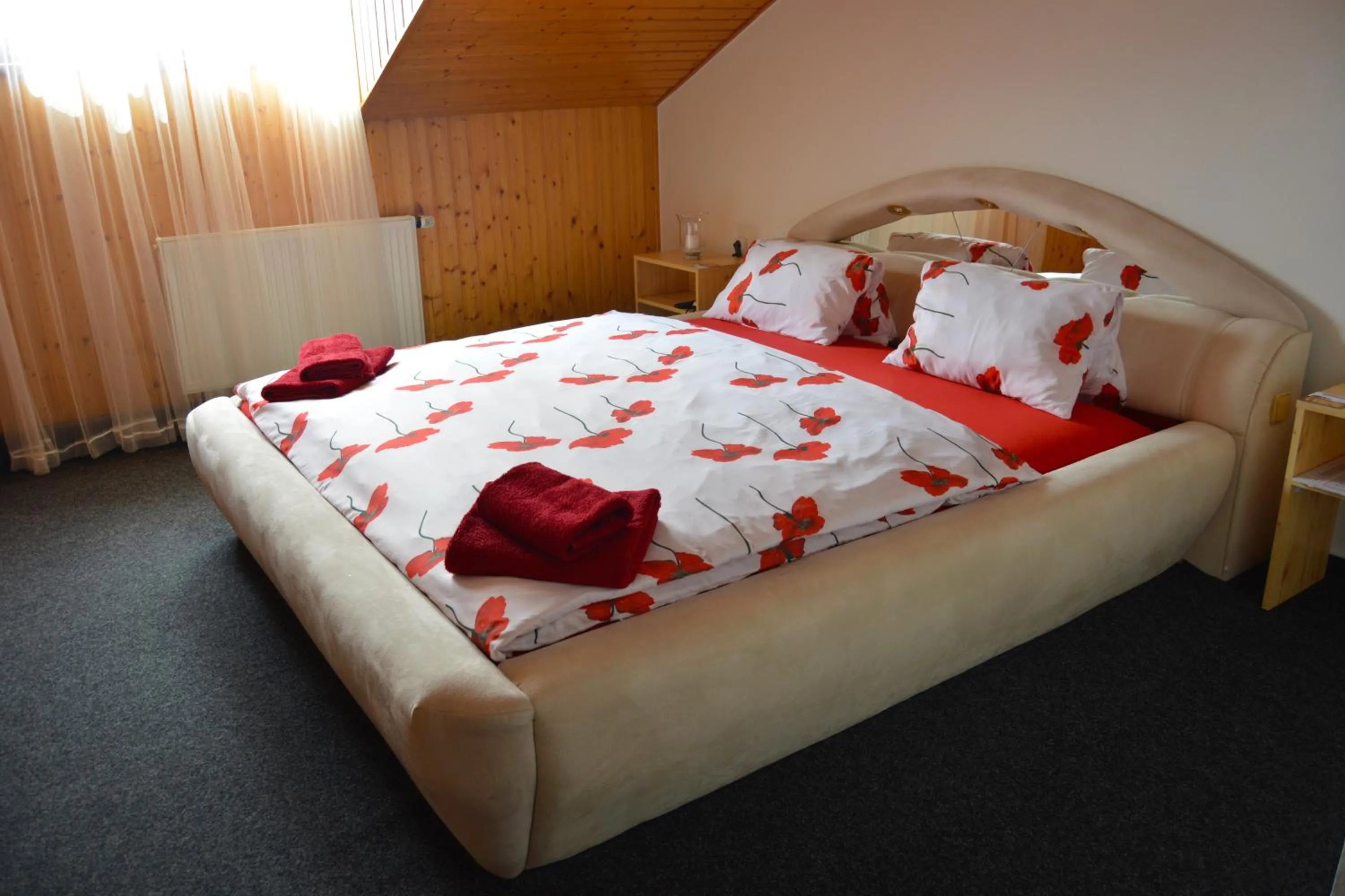 Bed in Restaurace a penzion Lutena