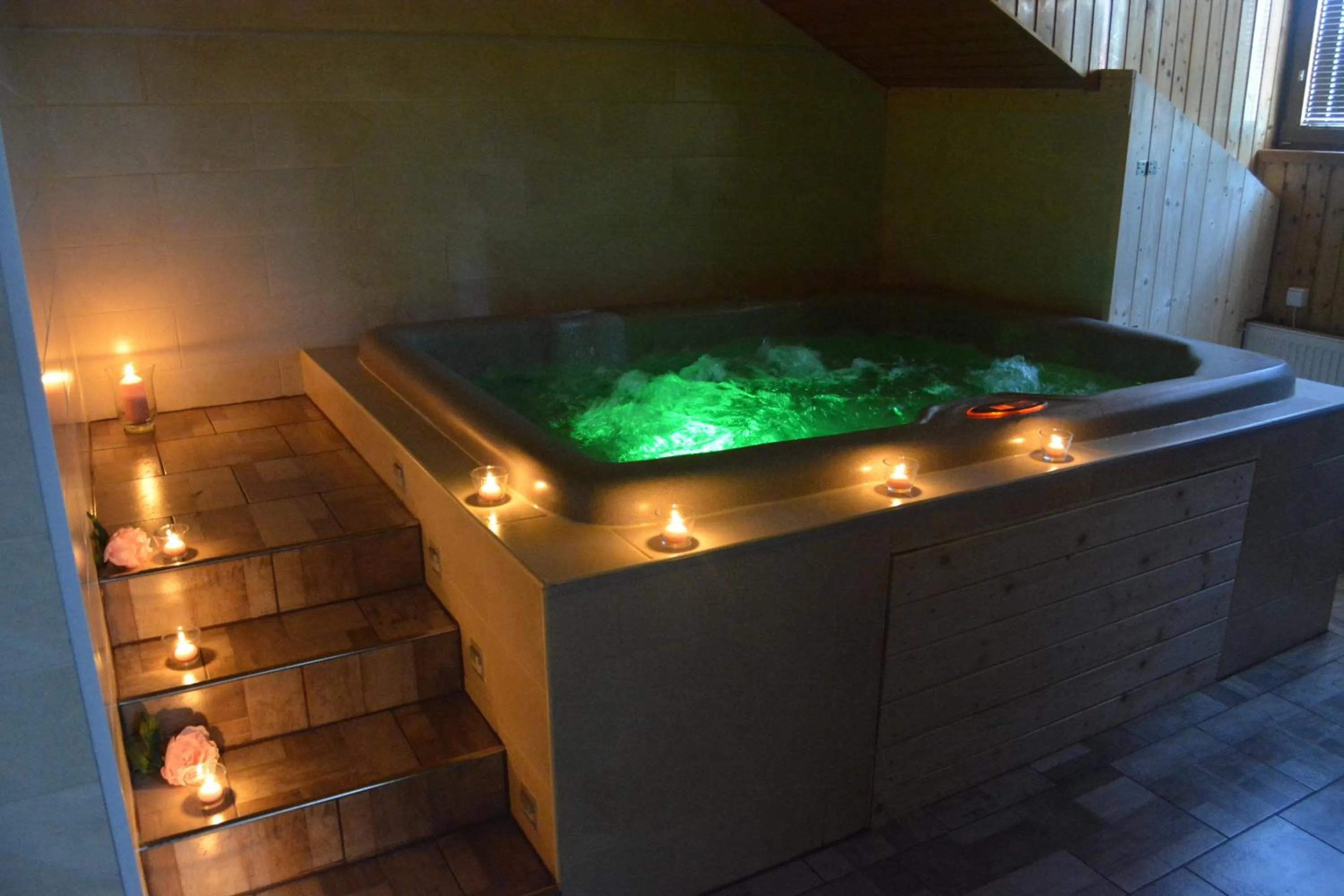 Restaurace a penzion Lutena