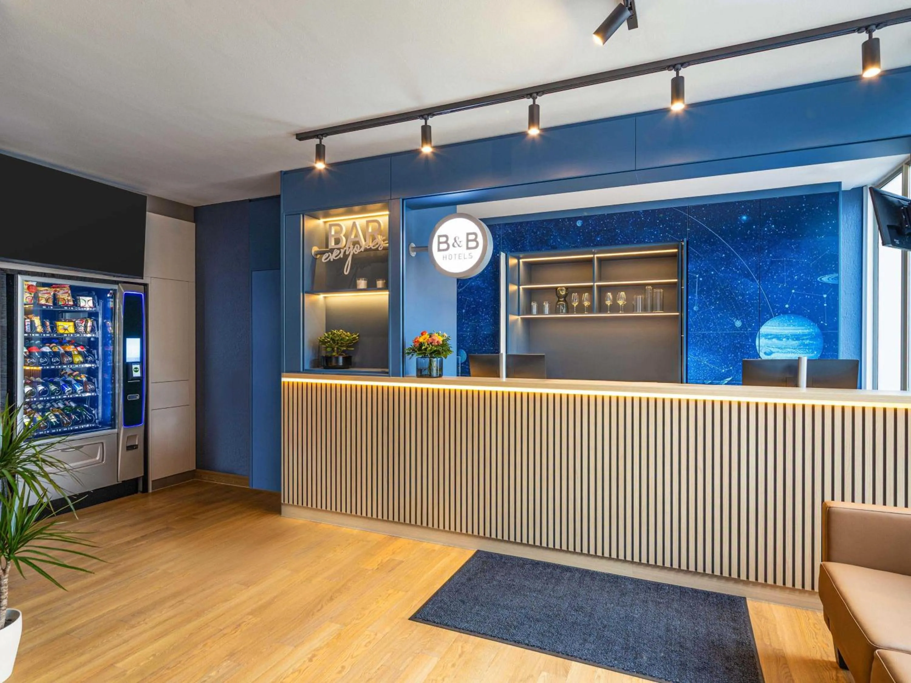 Lobby or reception in B&B HOTEL Bochum Hbf-Nord