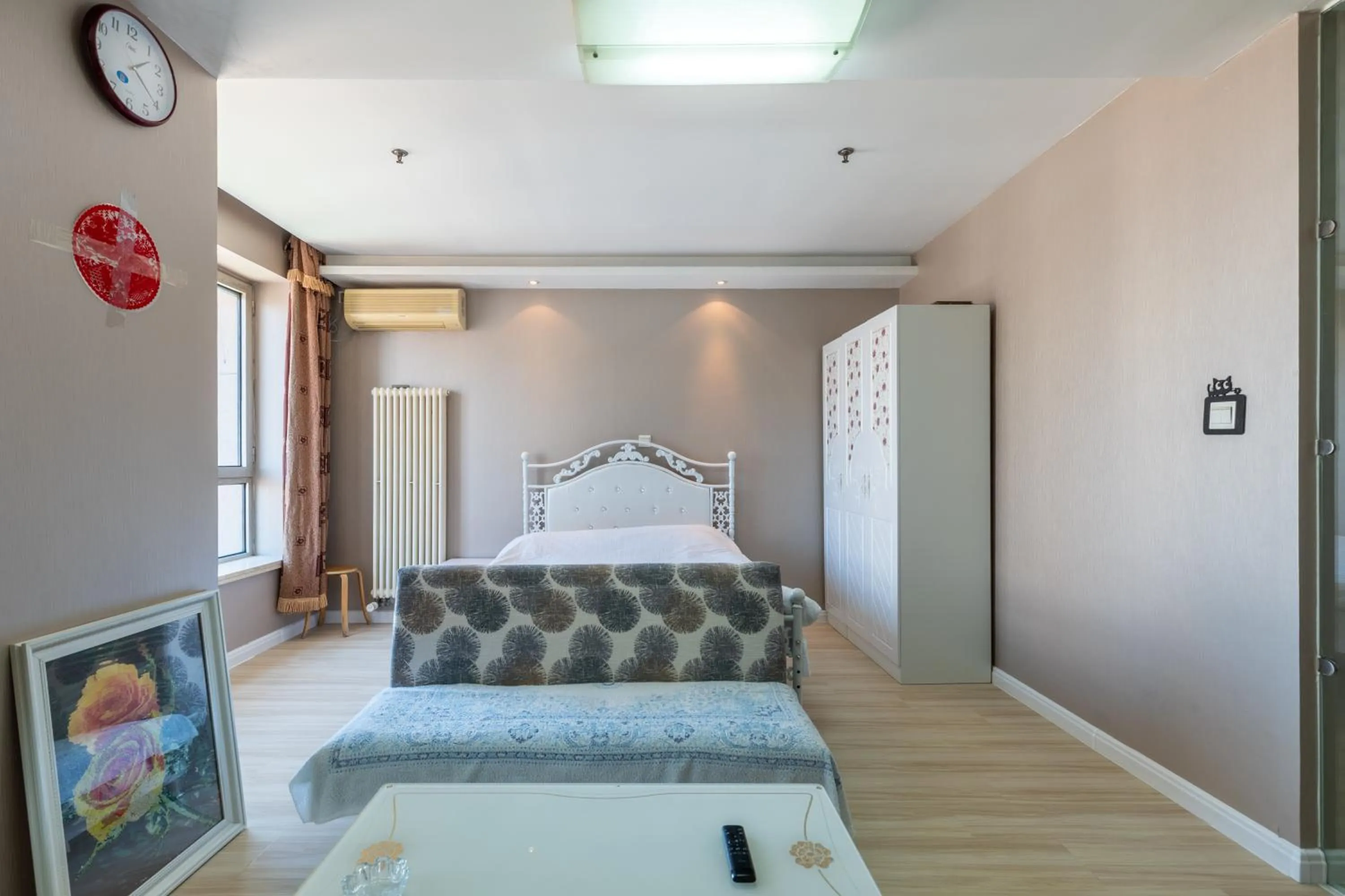 Bedroom, Bed in Dalian Xiuzhu Mansion Apartment