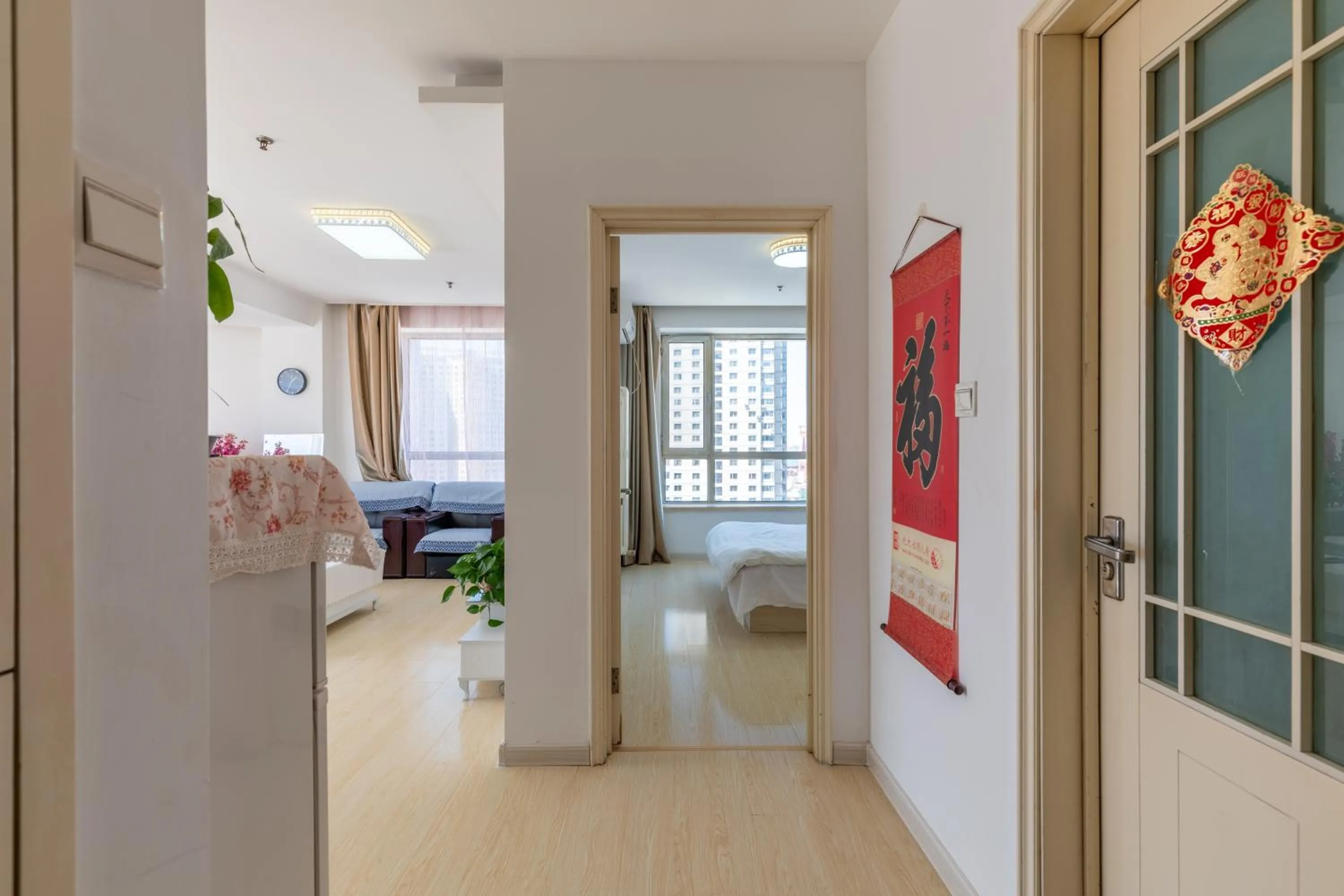 Photo of the whole room in Dalian Xiuzhu Mansion Apartment